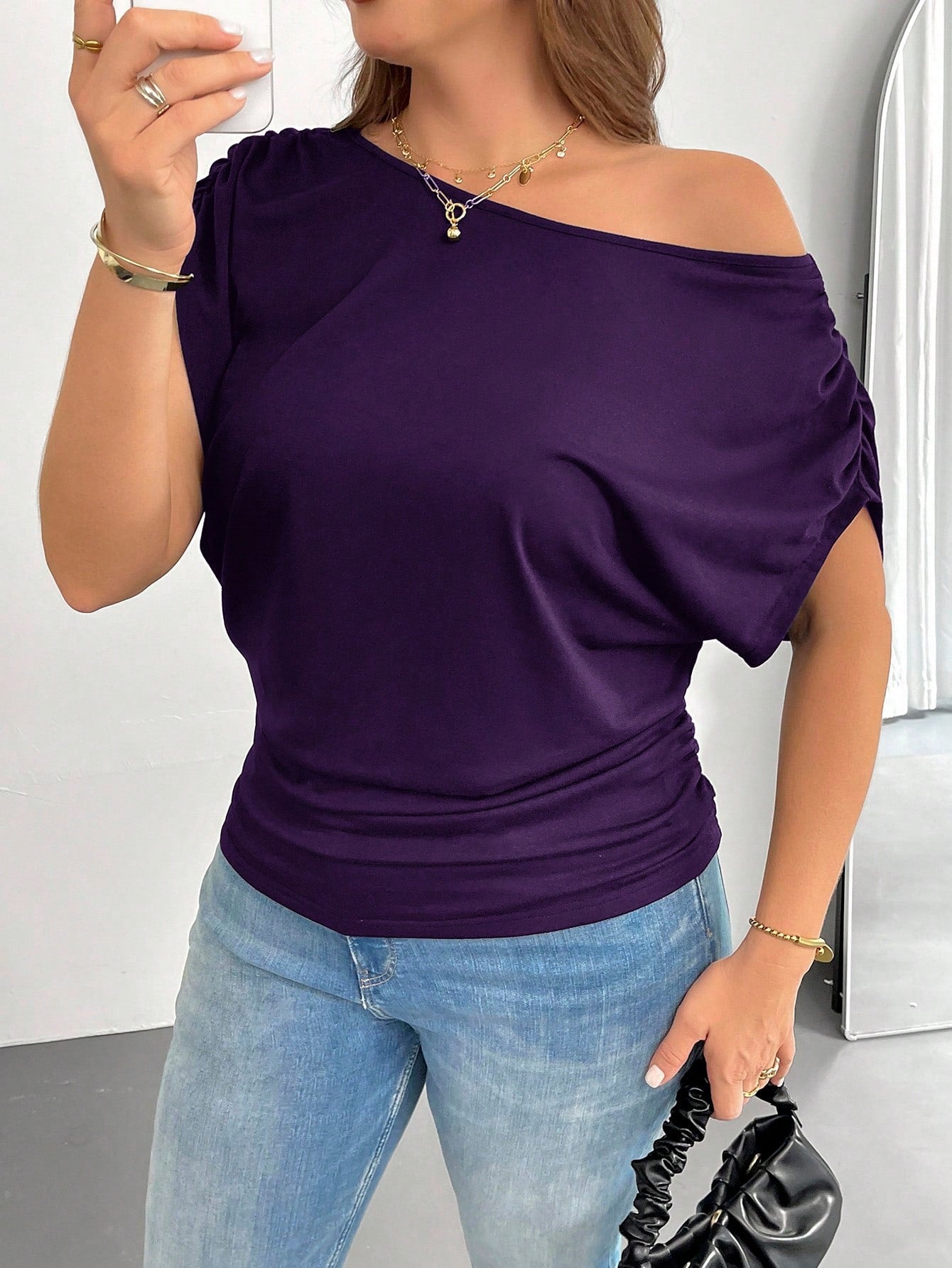 Shapeblank Plus Size Women's Spring And Summer Fashion Casual Loose And Comfortable Daily Versatile Slim Black Off-Shoulder Short-Sleeved T-Shirt, Simple Style,Work Tops,European Summer,Off The Should