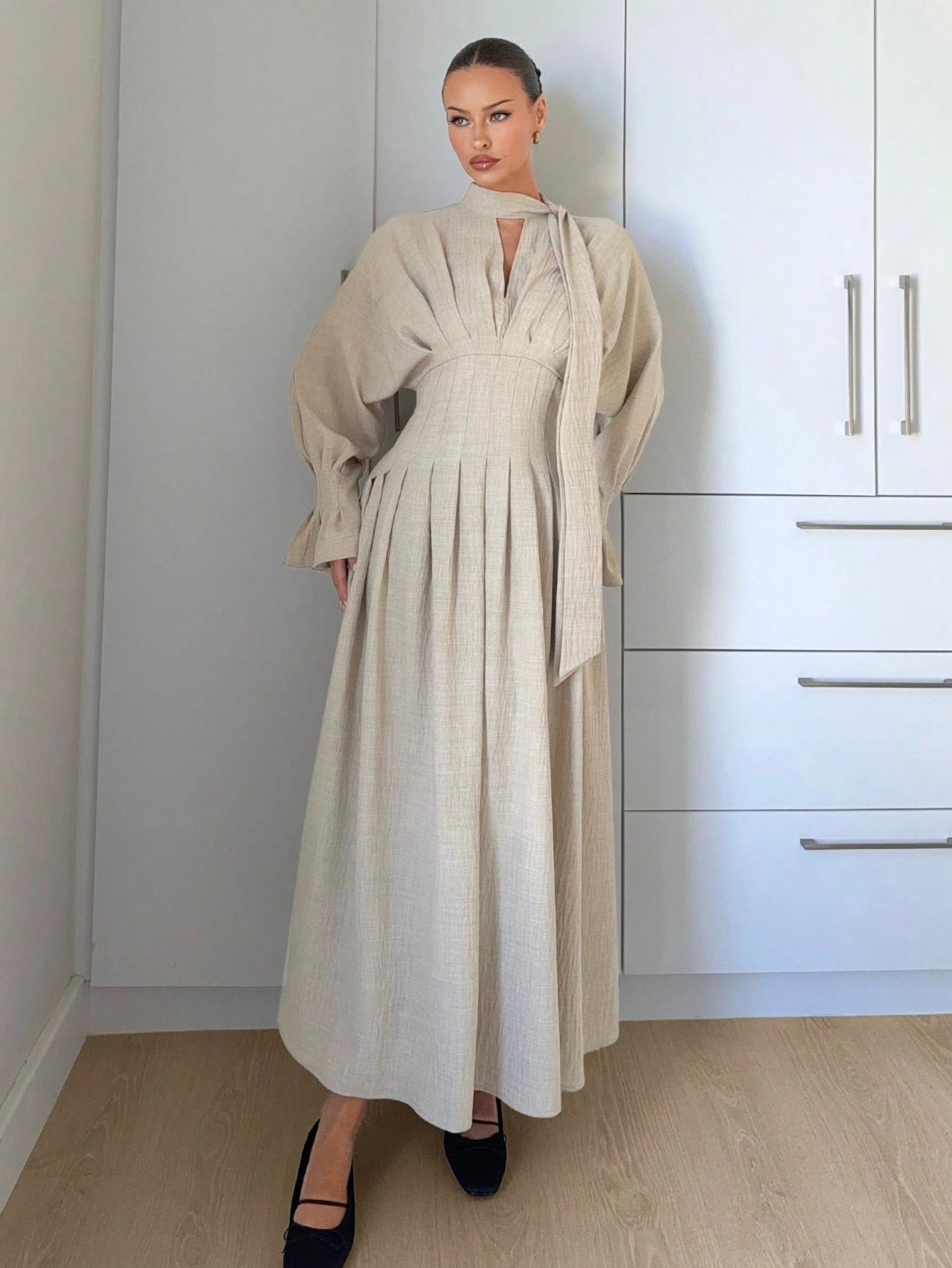 Siren Gaze V-Neck Pleated Long Dress For Women, Autumn/Winter Spring Elegant Lantern Sleeve Dress Beige Dress Linen Maxi Dress Abaya Dress Modest Dress