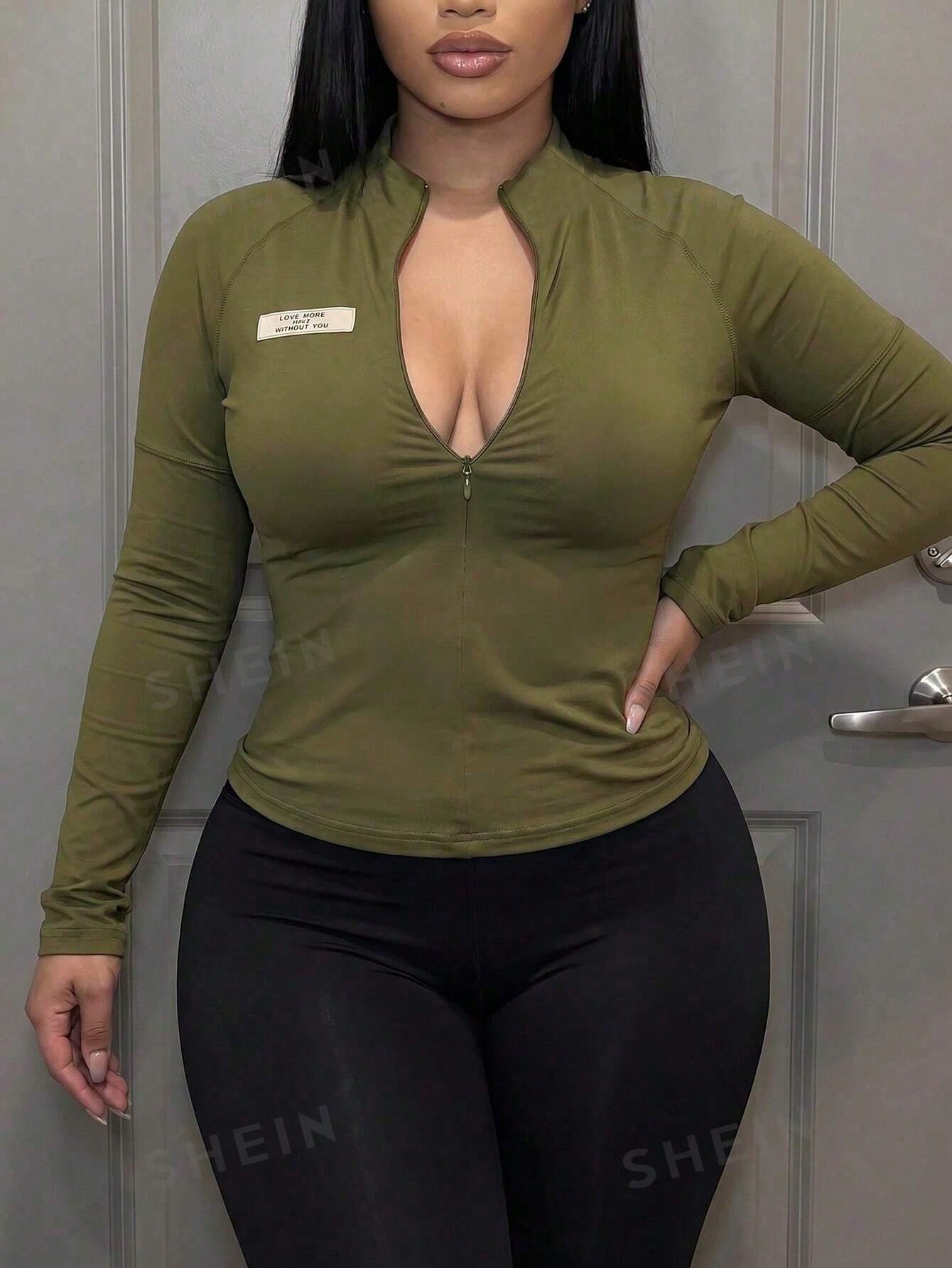 Slaydiva Autumn Casual Sports Simple Small Stand-Up Collar Half Zipper Thumb Cuffs Long Sleeves Patch Decoration Raglan Sleeves Slim Yoga Wear Military Green Knitted Women's Top-E.