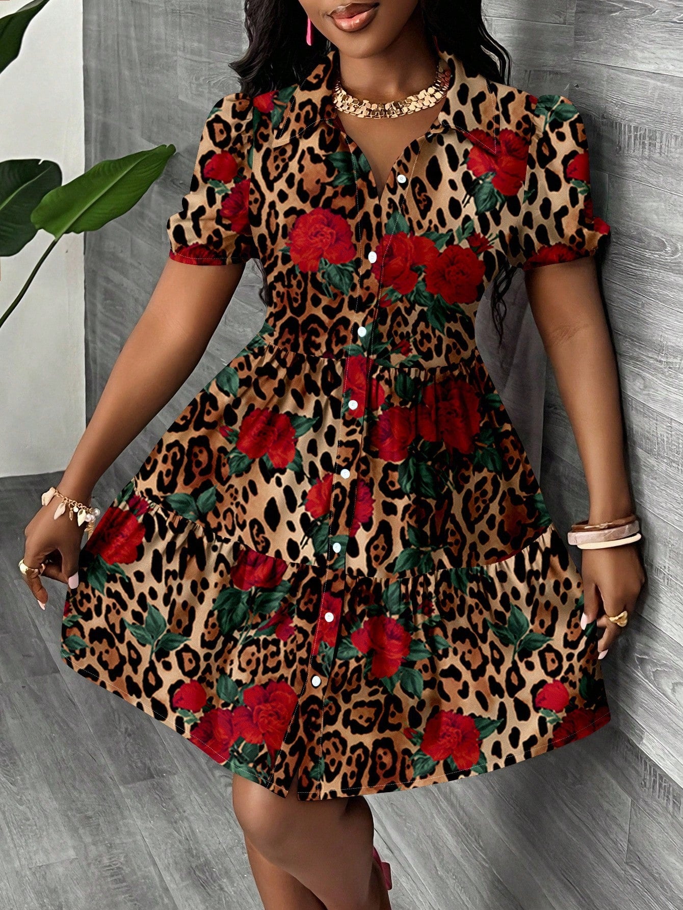 Slaydiva Casual Minimalist Red Floral Pattern Mini Dress For Women, Suitable Summer Leopard Print Rose Plus Size Chic