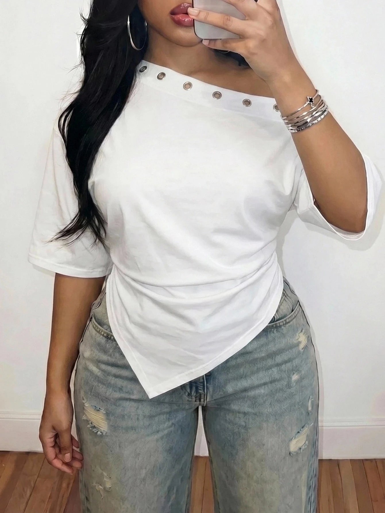 Slaydiva Casual Plus Size Women's White T-Shirt, Suitable For Spring/Summer, Music Festivals, Parties