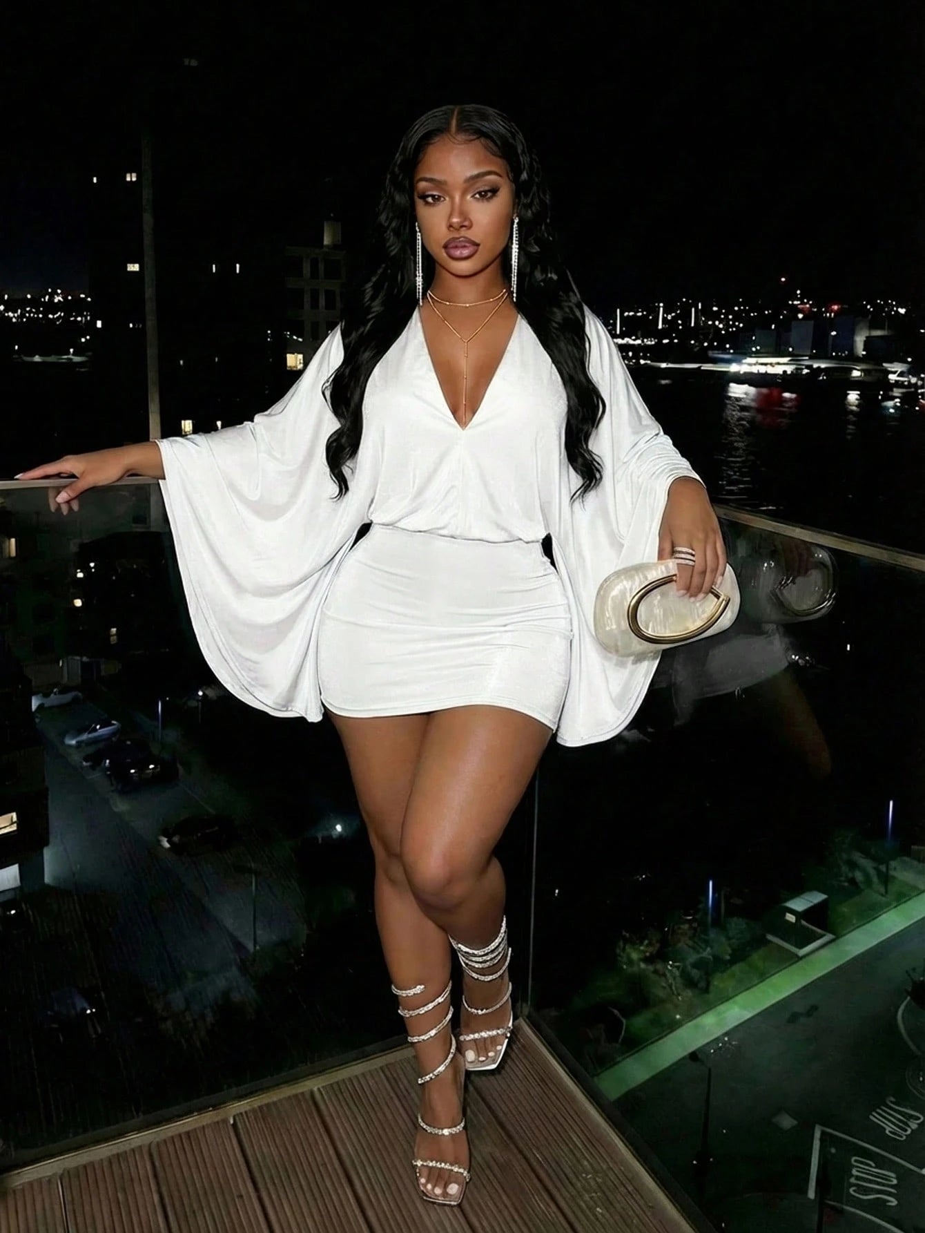 Slaydiva Elegant Mint Blue Deep V-Neck Batwing Sleeve Loose Bodycon Mini Dress- Suitable For Valentine's Day, Date, Vacation