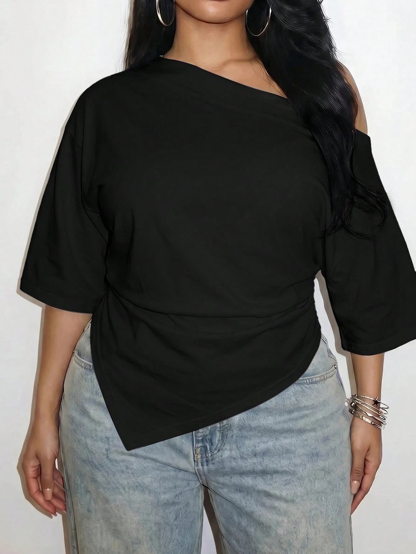 Slaydiva Women's Plus Size Solid Color Asymmetric Hem Asymmetric Neck Ruched T-Shirt, Sexy Beach Date Night Cruise Travel, Spring/Summer Black