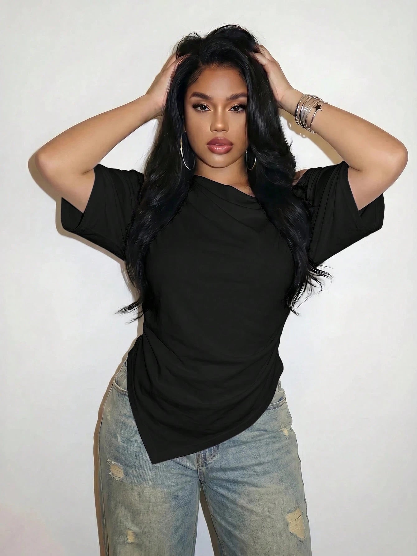 Slaydiva Women's Plus Size Solid Color Asymmetric Hem Asymmetric Neck Ruched T-Shirt, Sexy Beach Date Night Cruise Travel, Spring/Summer Black