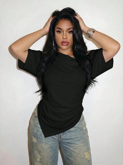 Slaydiva Women's Plus Size Solid Color Asymmetric Hem Asymmetric Neck Ruched T-Shirt, Sexy Beach Date Night Cruise Travel, Spring/Summer Black