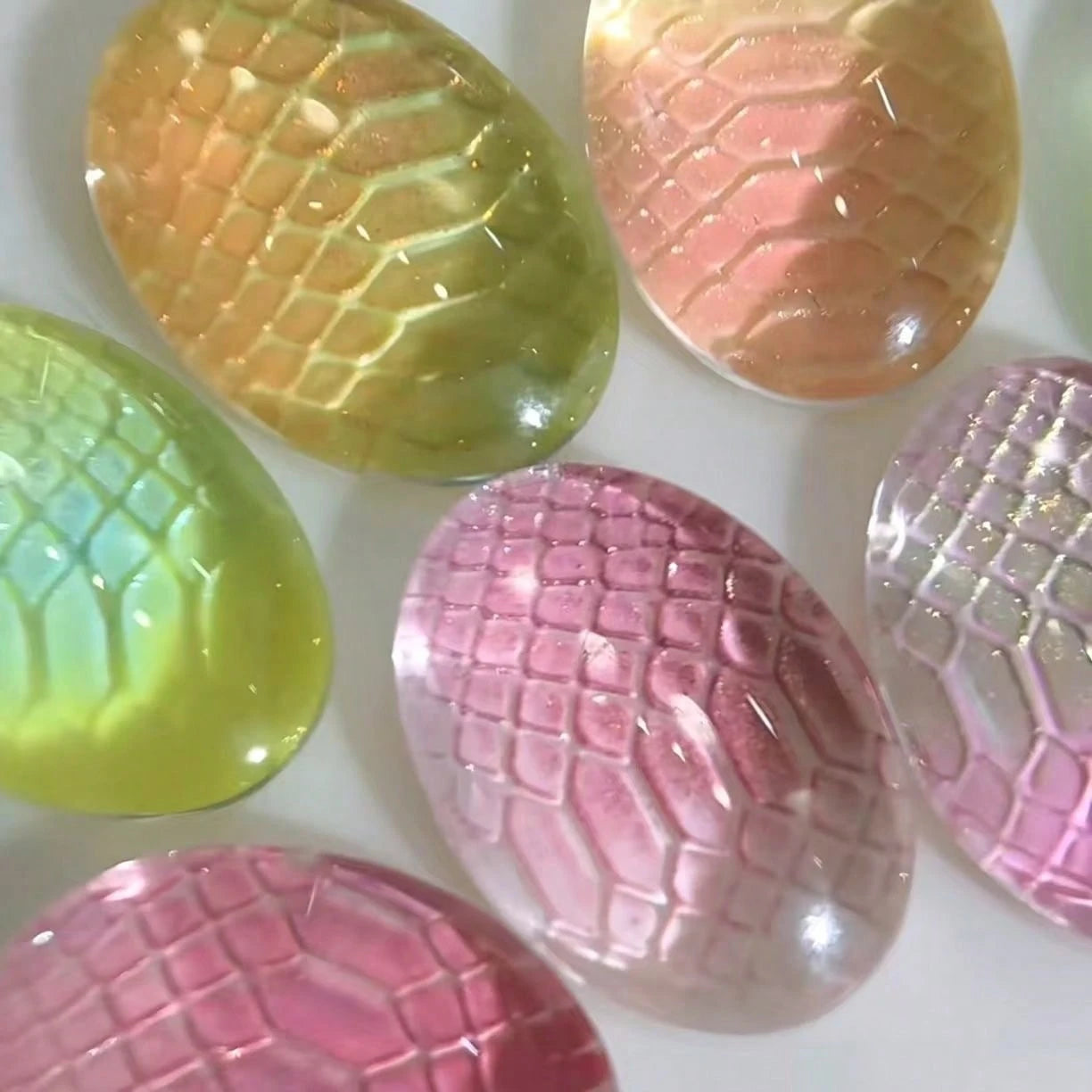 Snake Scale Nail Art Silicone Mold, Python Mesh And Hexagonal Scale Patterns, Paired With Reptile Scale Texture, Easily Print Wild Nail Art, Steel Plate Etched Lines With Strong 3D Effect, Full Nail P