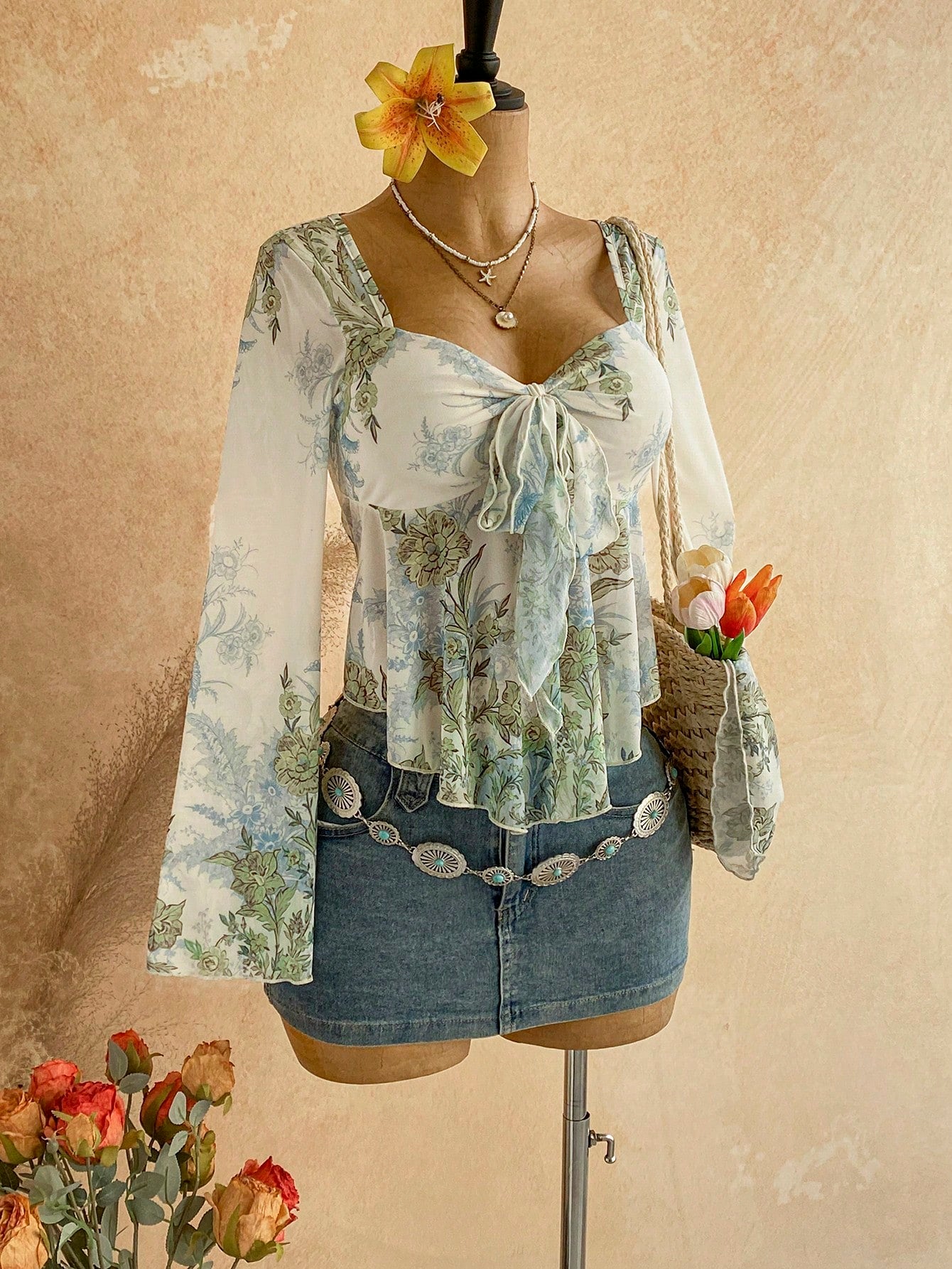 Soleia Plus Size Women's Vacation Casual Floral Print Tie Front Top