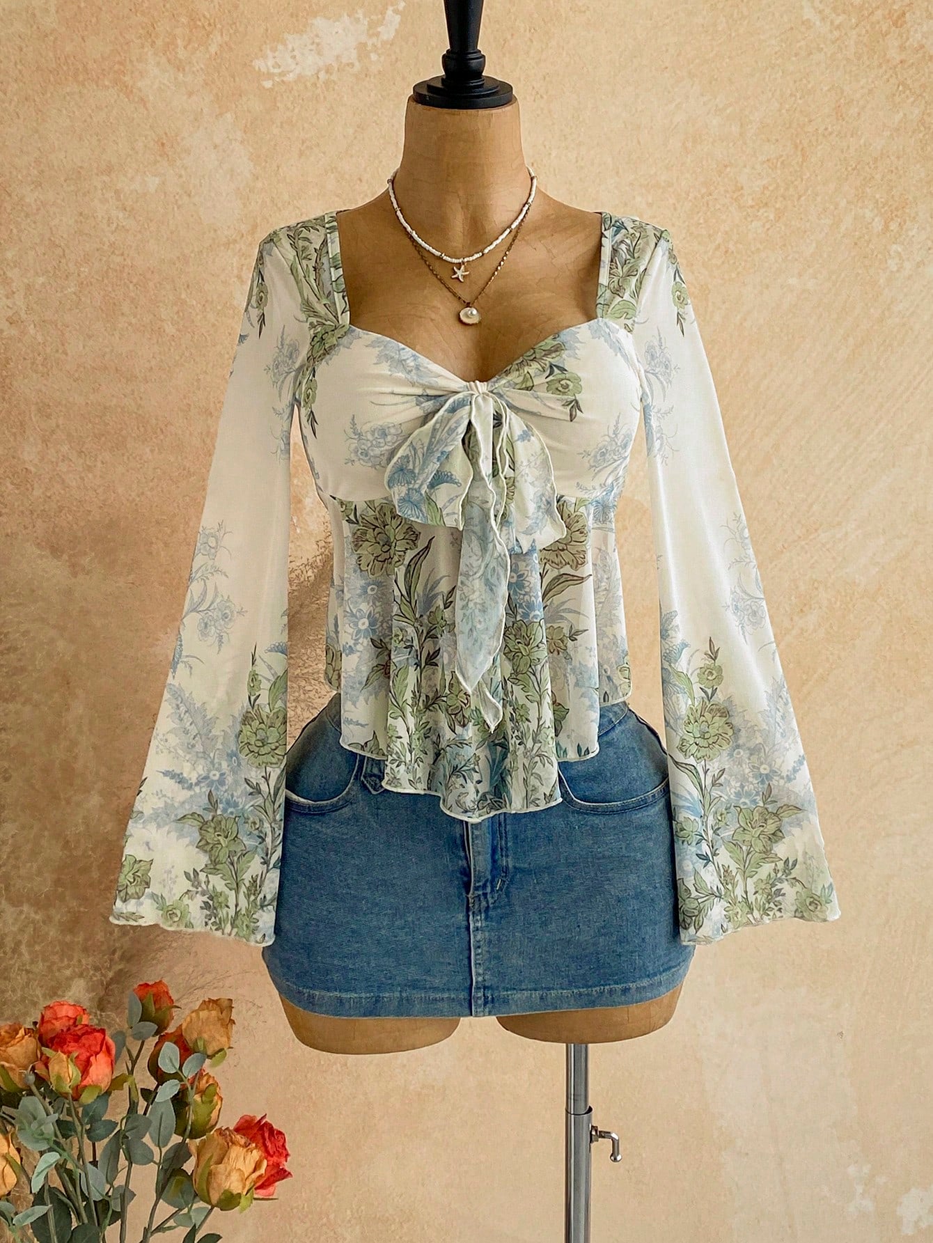Soleia Plus Size Women's Vacation Casual Floral Print Tie Front Top