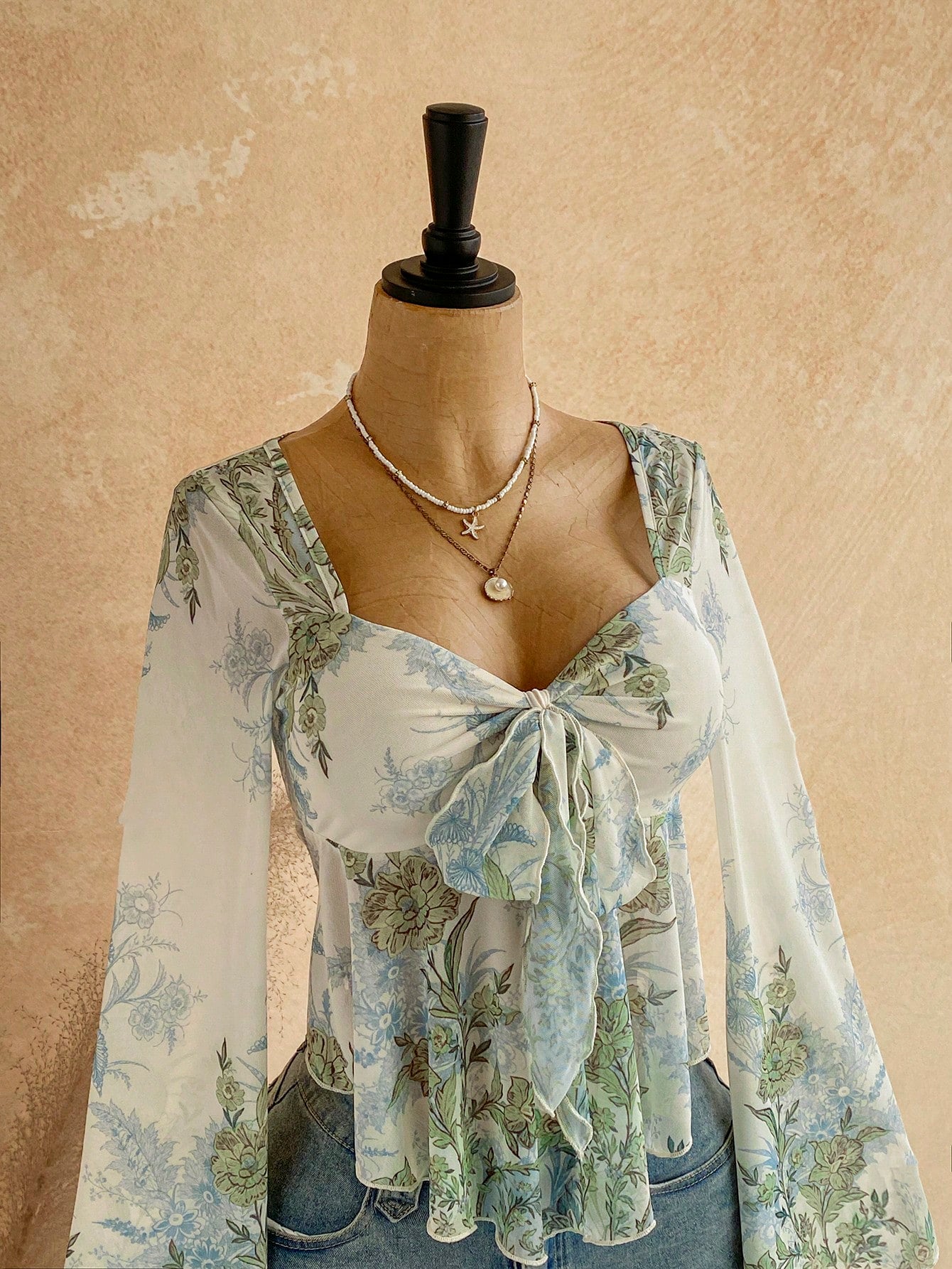 Soleia Plus Size Women's Vacation Casual Floral Print Tie Front Top