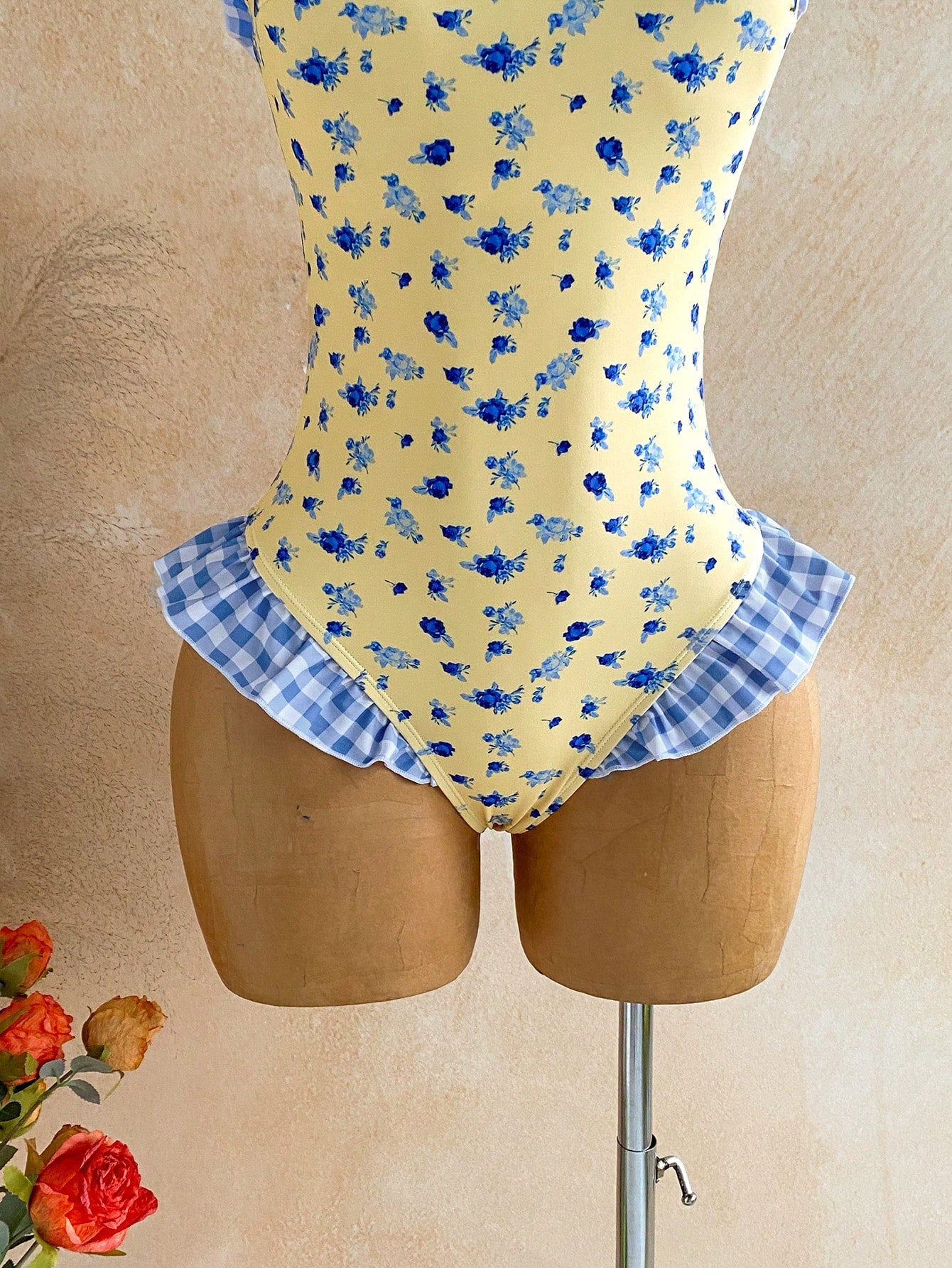 Soleia Women's Plaid Ditsy Floral One-Piece Swimsuit Pool Party Beach Butter Yellow Summer Cute