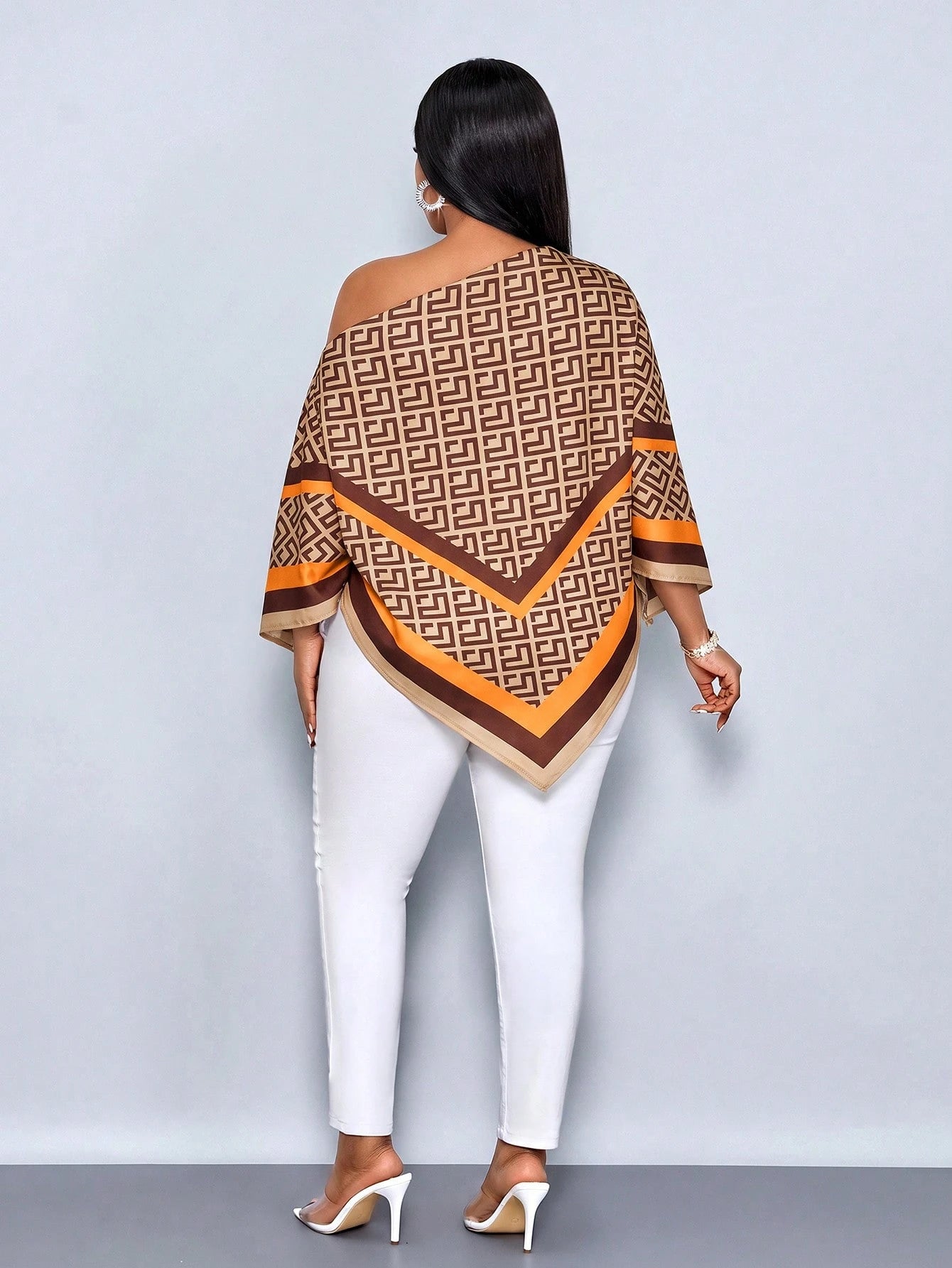 SOLERSUN Plus Size Women's Autumn/Winter Fashion Casual Elegant Old Money Style Cold Shoulder Asymmetric Shoulder Blouse With Scarf Hem Loose Fit Geometric Placement Print Brown Khaki Orange Multicolo