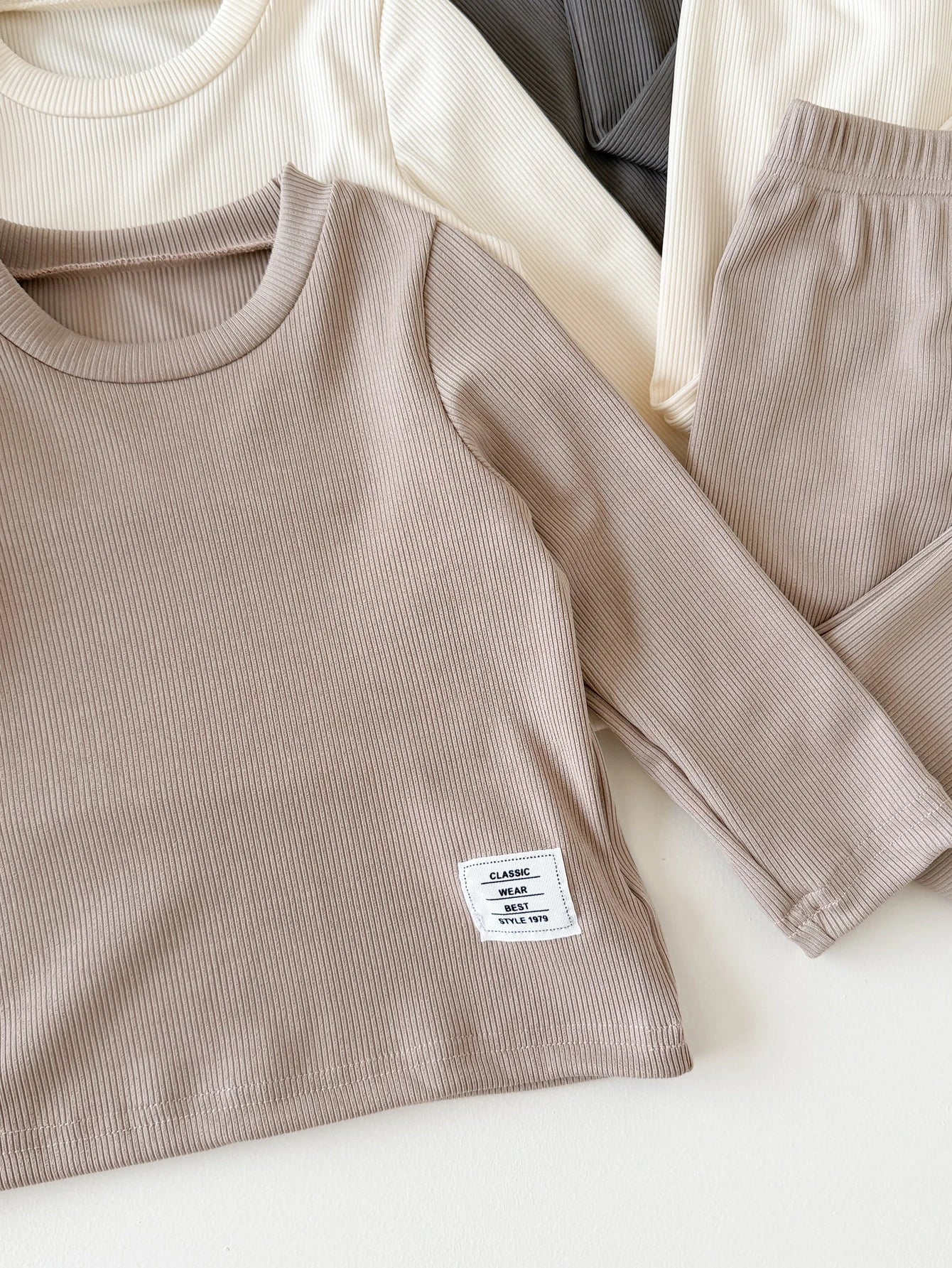 Souflis 2pcs Toddler Boy T-Shirt + Pants Cute Grey Beige White Solid Ribbed Knit Long Sleeve Round Neck Regular Birthday Party Fall Birthday Boy Cozy Jogging