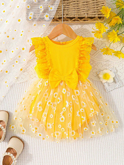 Souflis Souflis Newborn Baby Girl Summer Yellow Sweet Princess Style Lace Bow Flower Embroidery Sleeveless Jumpsuit, Loose Ruffle Edge Design, Suitable For Daily Outings, Leisure Travel, Family Gather