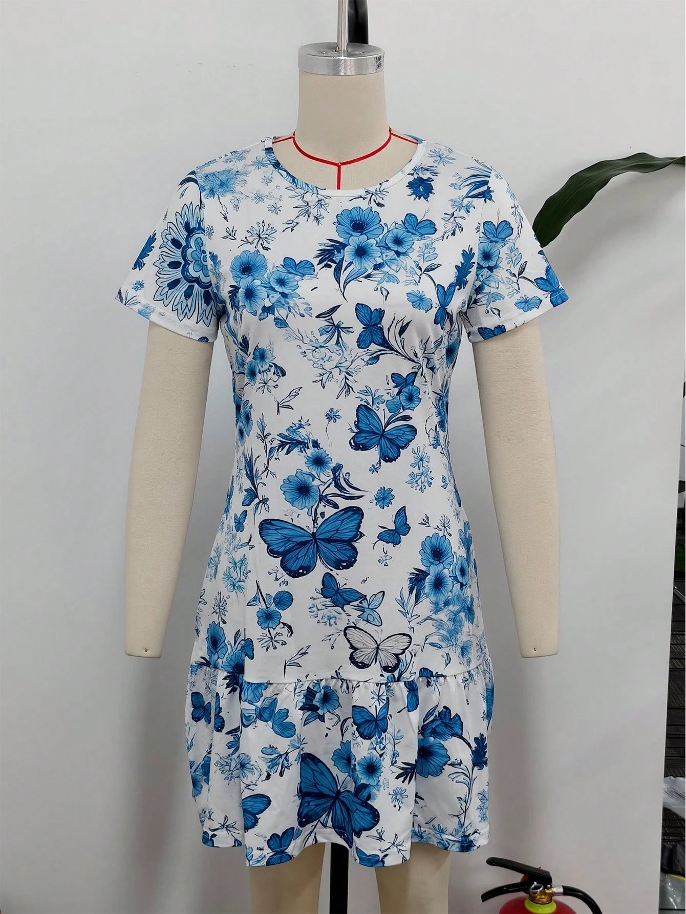 Spring/Summer Selected Versatile Bestseller New Style Butterfly & Floral Print Dress, Round Neck Short Sleeve Cinched Waist Slimming Cake Hem Midi Dress For Dating, Home, Vacation, Camping, Beach, Pho