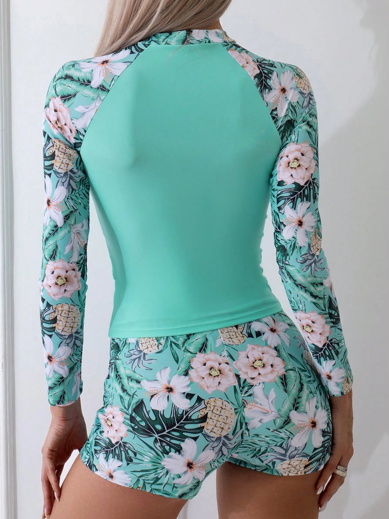 Summer Beach Vacation Tropical Floral Print Swimwear, High Stretch Fitted 2 Pieces Long Sleeve Tankini Set