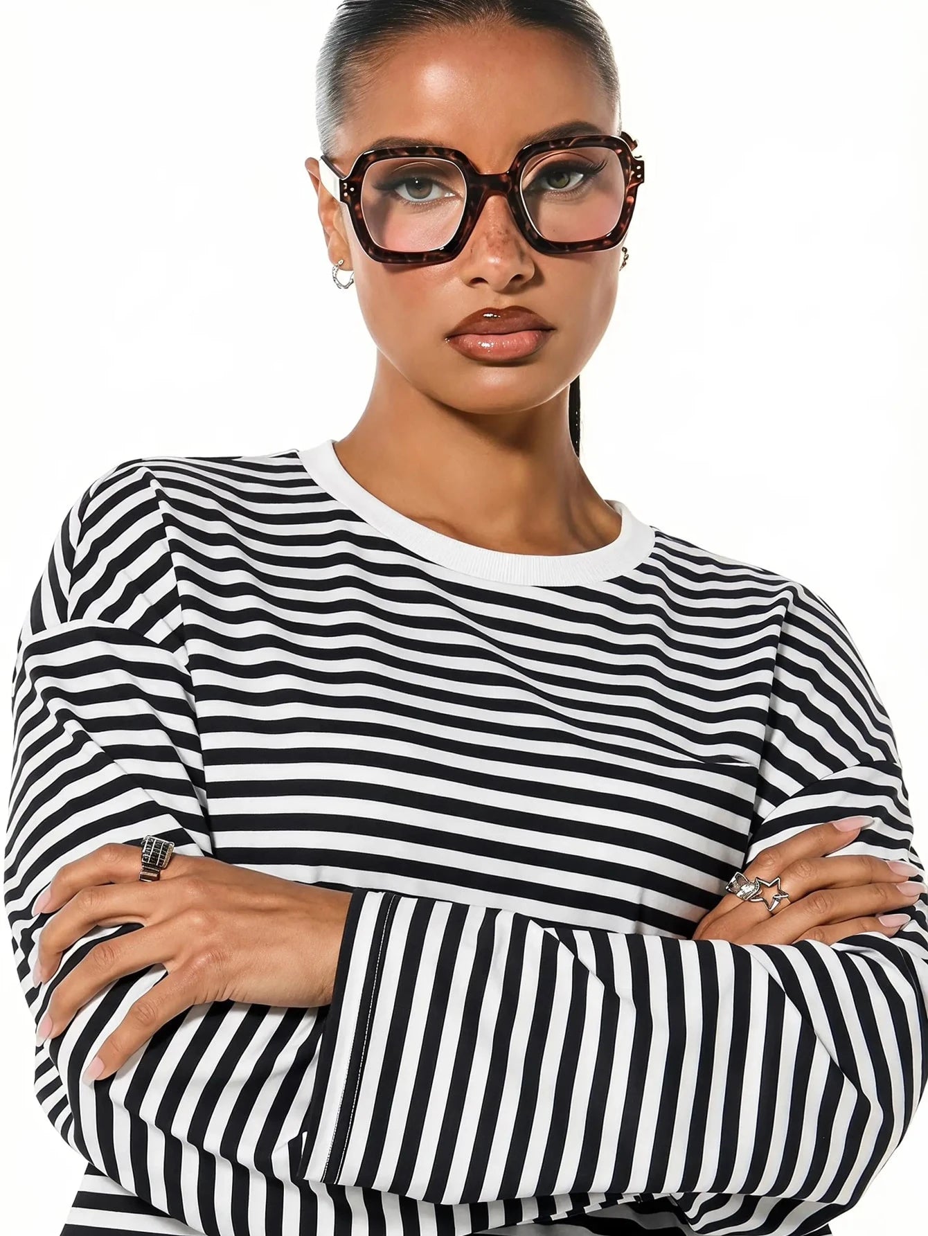 SUMWON Plus Size Long Sleeve Striped Crew Neck Oversized T-Shirt Top Casual Everyday Layering Tee Fall Winter