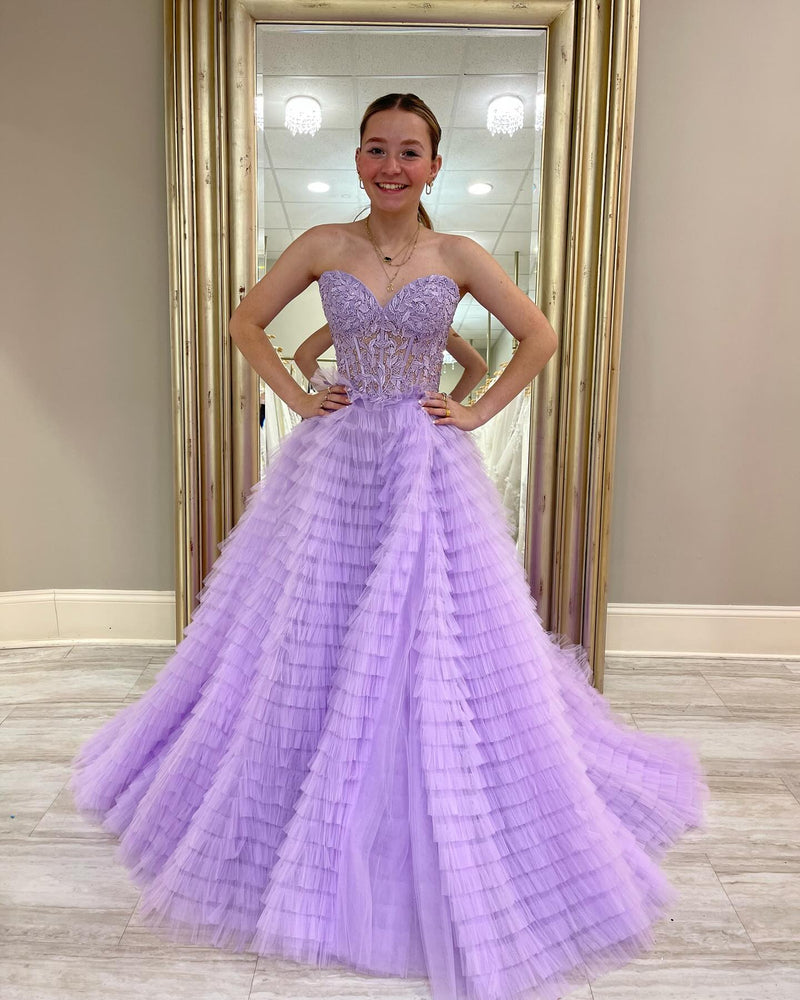 Sweetheart Lace and Tulle Tiered Ruffles Prom Dress