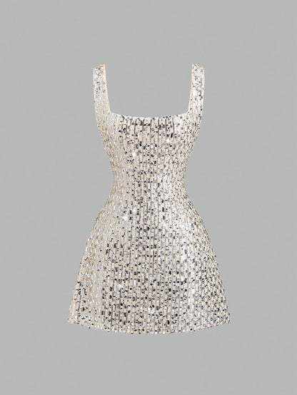 Sweetra Fashionable Sexy Backless Sequin Decor Square Neck Cinched Waist Design Summer Party Dress, Elegant French Style