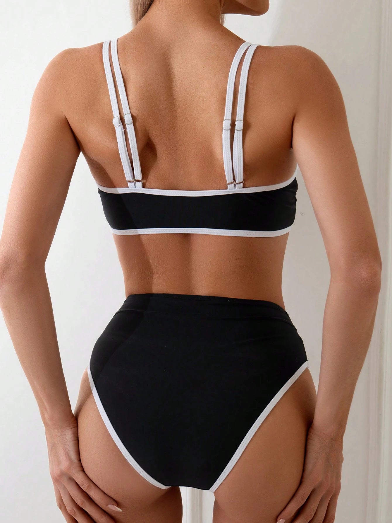 Swim Basics Women Summer Beach Contrast Trim Tie Detail Bikini Set For Vacation