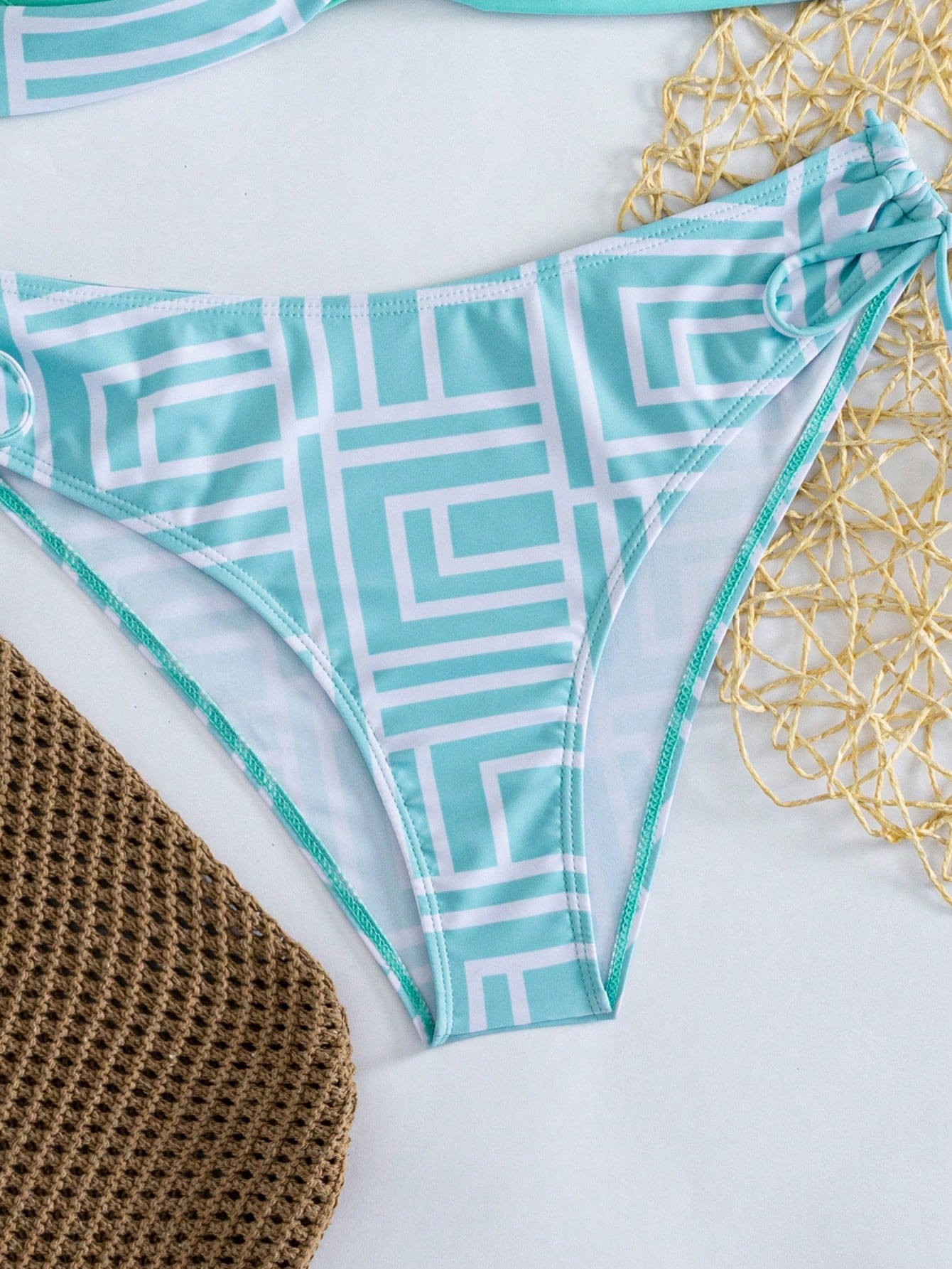 Swim Lushoire Women's Summer Beach Geometric Print Sexy Fashion Bikini Two-Piece Swimsuit Set, Random Print, Push Up With Underwire