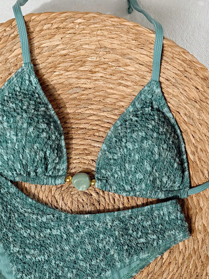 Swim Mod 2026 Spring/Summer Green Triangle Cup Textured Bubble Crinkle Fabric Jade-Like Finish Decorative Buckle Gold Bead Embellished High-Cut Sexy Bikini For Women, Suitable For Beach, Pool, And Sea