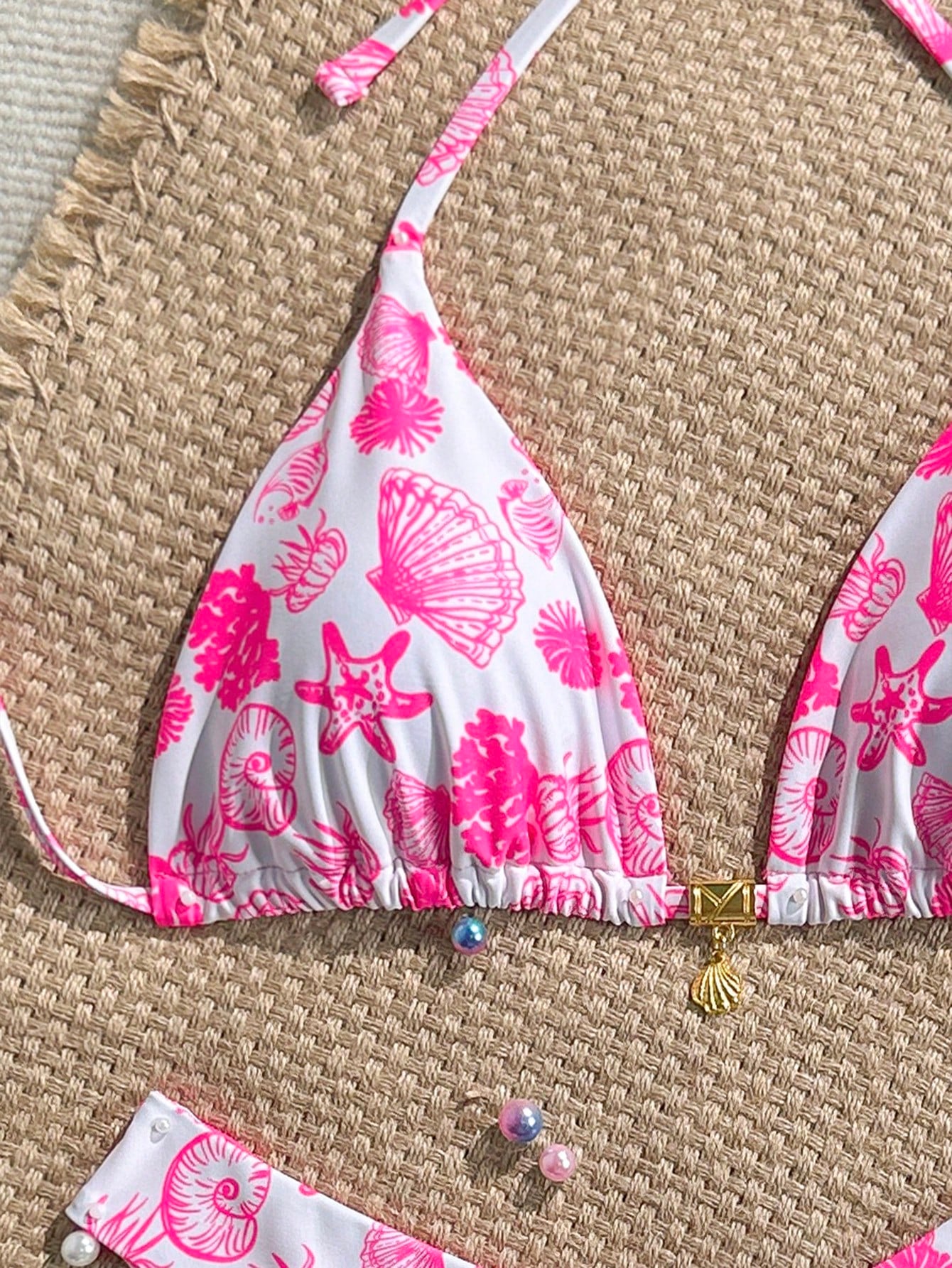 Swim Mod 2pcs/Set Summer Vacation Random Print Golden Shell Pendant Halter Bra Top & High-Cut Bikini Swimwear