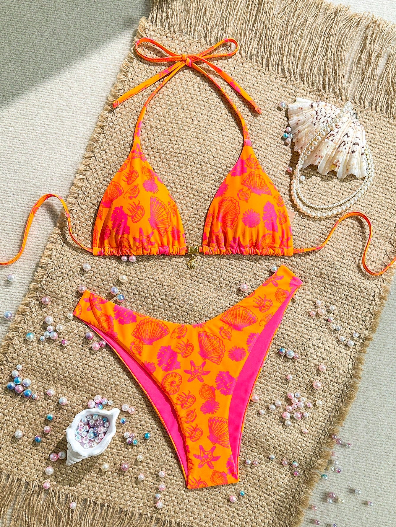 Swim Mod 2pcs/Set Summer Vacation Random Print Golden Shell Pendant Halter Bra Top & High-Cut Bikini Swimwear