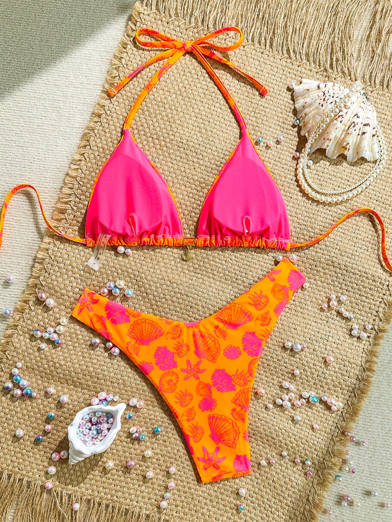 Swim Mod 2pcs/Set Summer Vacation Random Print Golden Shell Pendant Halter Bra Top & High-Cut Bikini Swimwear