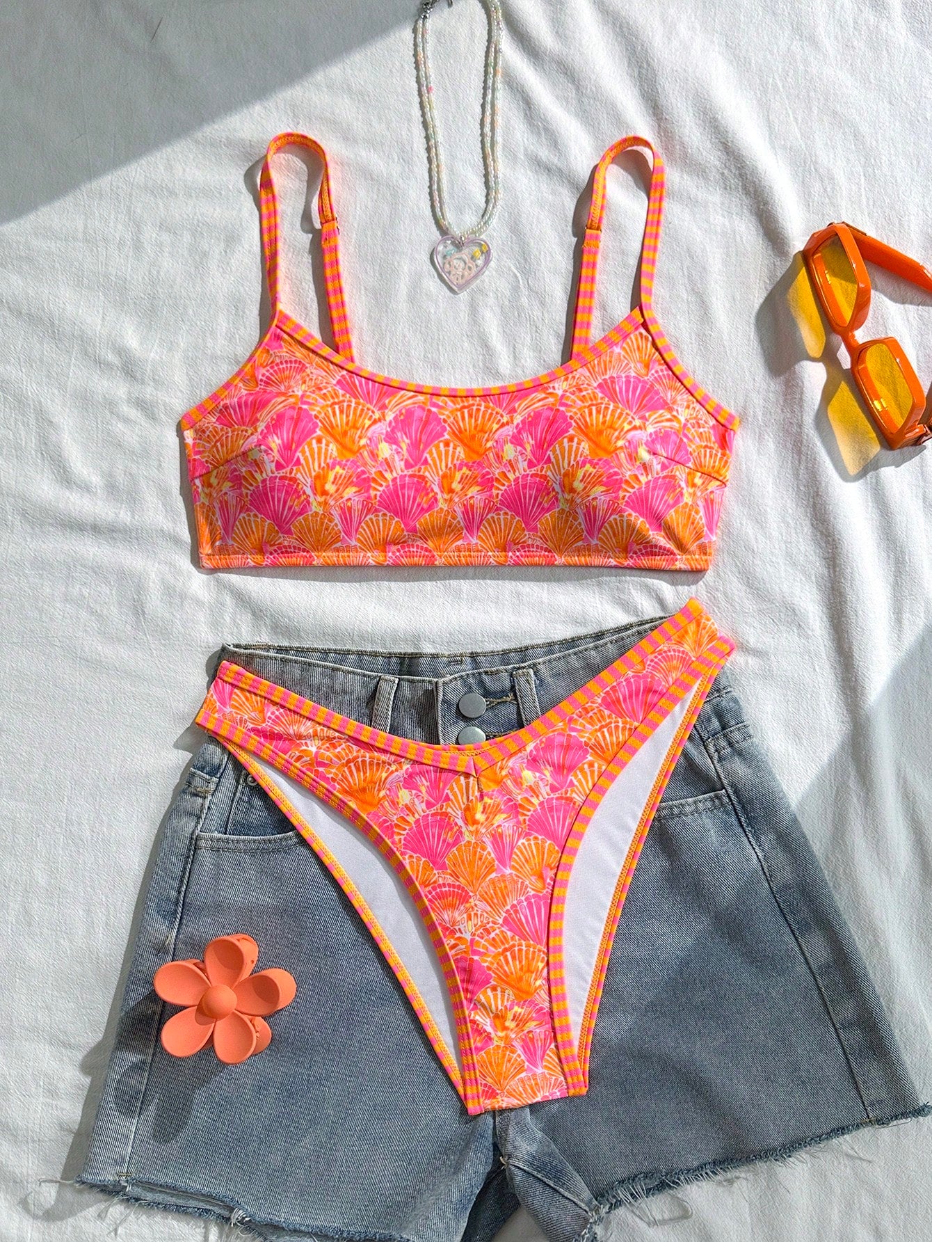 Swim Mod 2pcs/Set Women's Beach Bikini Set, Random Colorful Ocean Element & Shell Strap, Geometric Contrast Trim Design