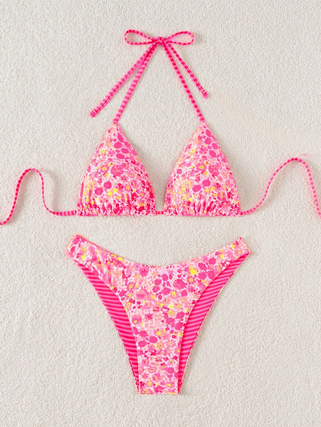 Swim Mod 2pcs Women's Cute Random Reversible Print Halter Top And Adorable Bottoms Bikini Set, Beach/Holiday For Summer Beach Vacation