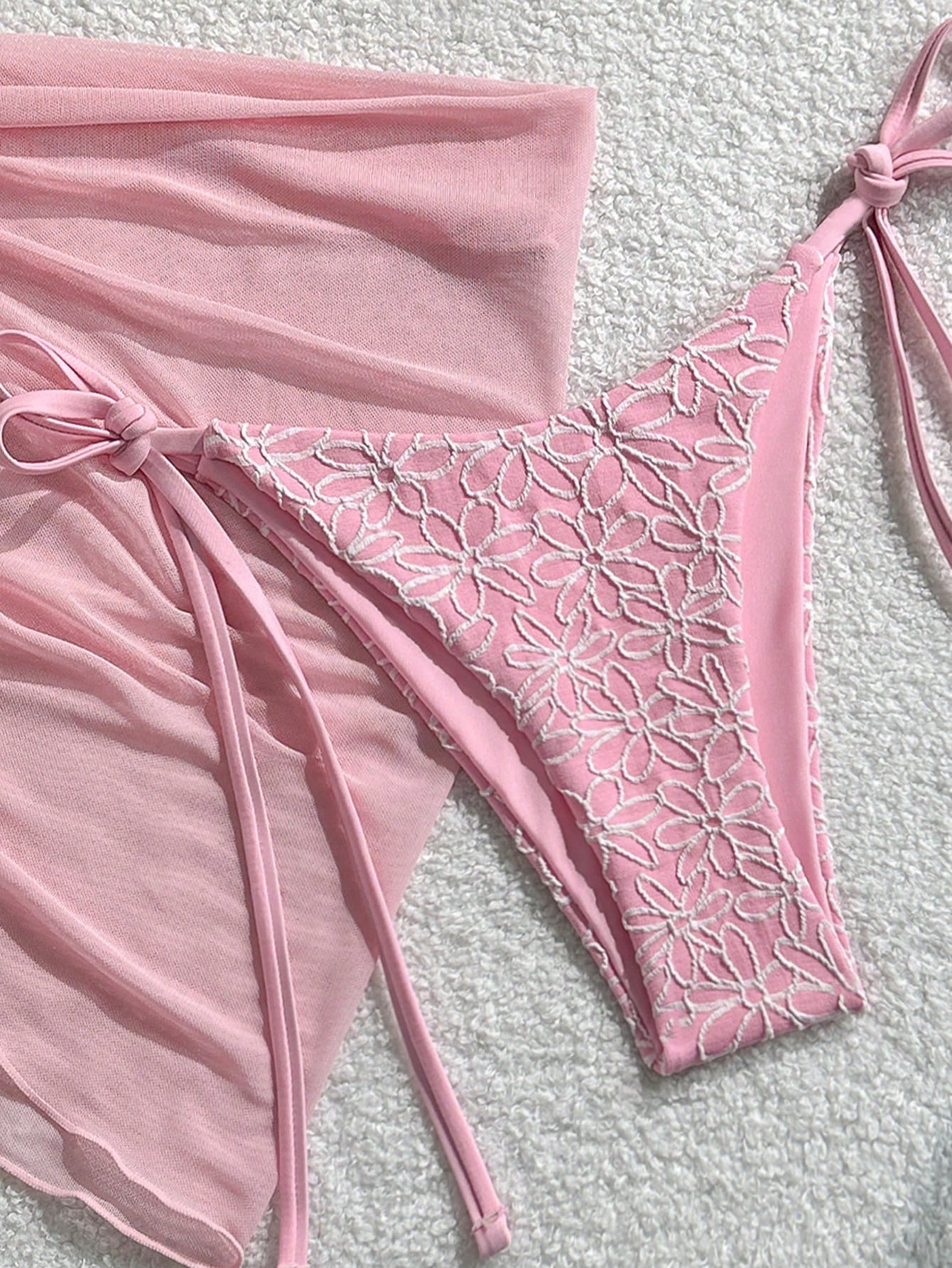 Swim Mod 3pcs/Set Pink Cute Summer Beach Party Holiday Holiday,Floral Textured Fabric Gold Flower Decor Halter Top,Side Tie Swim Shorts & Mesh Mini Skirt