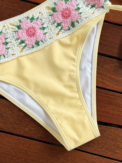 Swim Mod Spring/Summer Women's Solid Color Crochet Swimsuit With Floral Ribbon Detail And Side Tie Drawstring, 2-Piece Bikini Set For Beach Vacation, Elegant