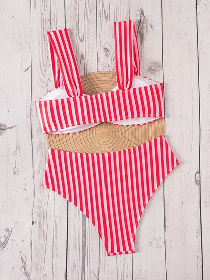Swim Mod Springbreak Women's New Summer Random Ditsy Floral V-Neck Spaghetti Strap Sweet Floral Pattern Bikini Set