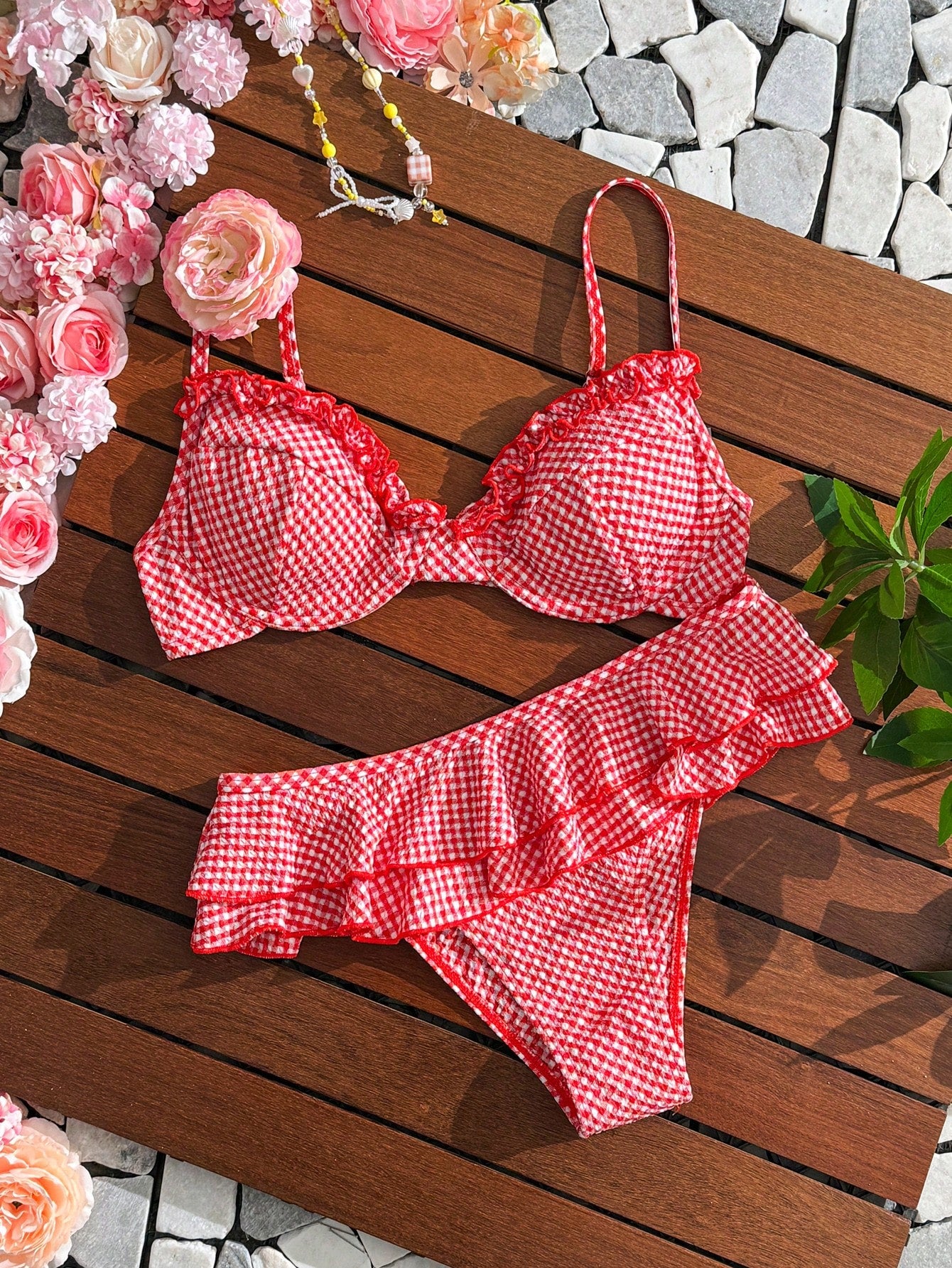 Swim Mod Women's 2pcs/Set Red And White Striped Bikini Swimsuit,Summer Holiday Retro Vintage Beach Party Cute Jacquard Underwire Push Up Ruffle Hem Shorts