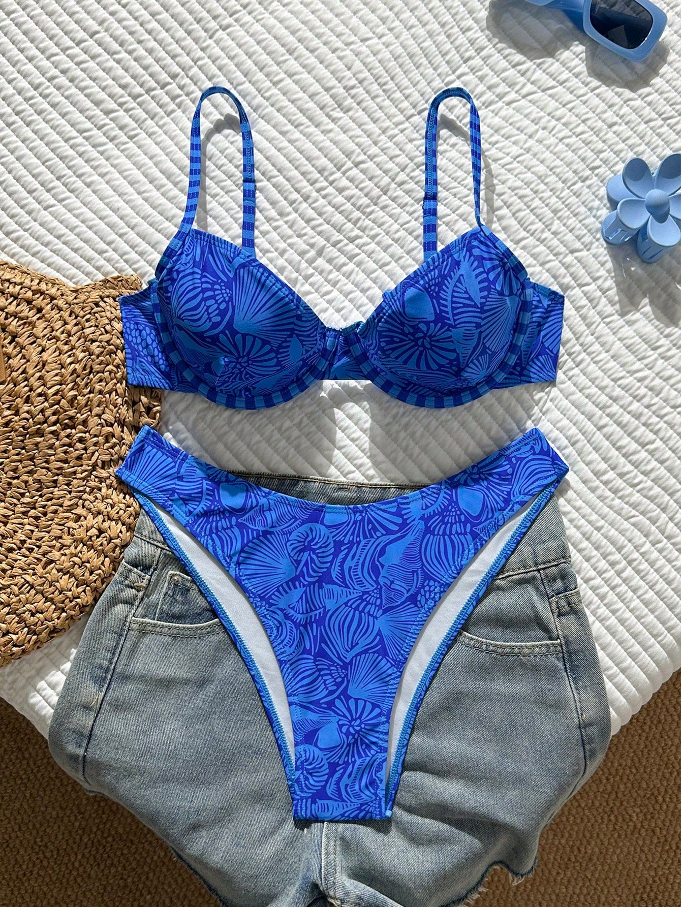 Swim Mod Women's New 2-Piece Geometric Print Spaghetti Strap Top And High-Cut Bottom Sexy Bikini Swimsuit