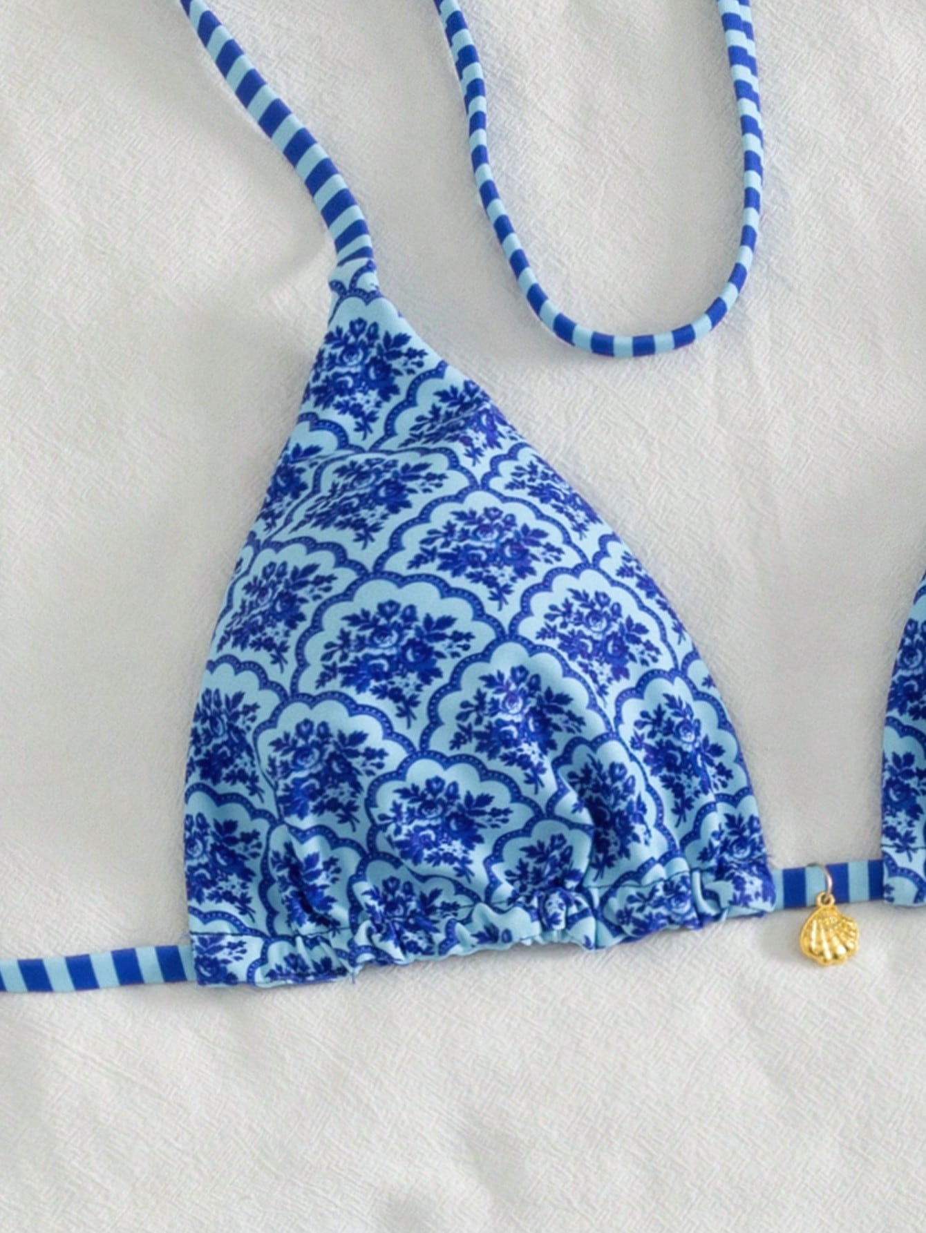 Swim Mod Women's Sweet White And Blue Flora Floral Pattern Reversible Bikini Set Beach Vacation Summer Sexy Tropical