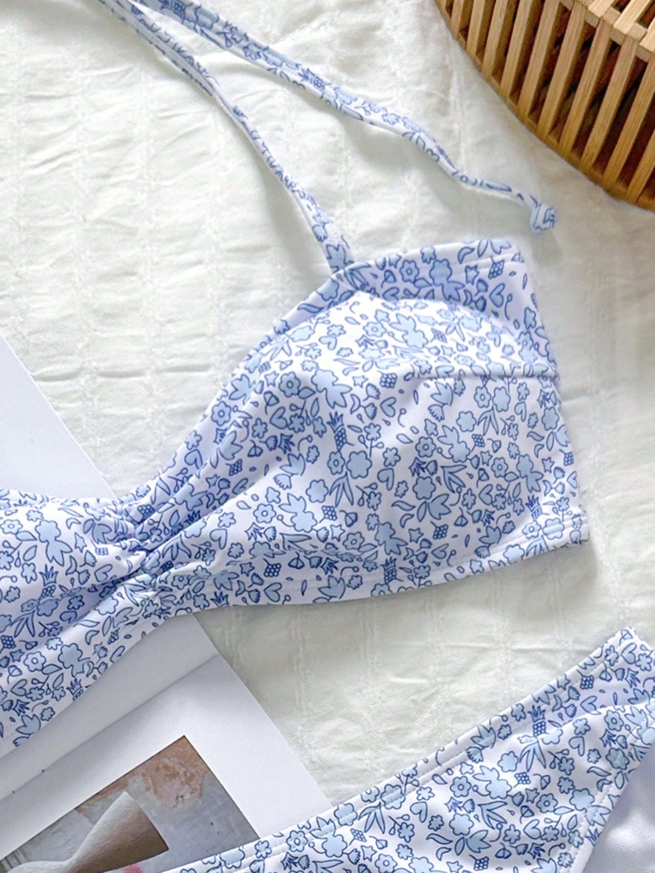 Swim Mod Women's White And Blue Floral Bikini Set,Summer Cute Halter Top 2 Pieces Swimwear For Holiday,Pool Party,Boho Beach Vacation Bathing Suits Outfit