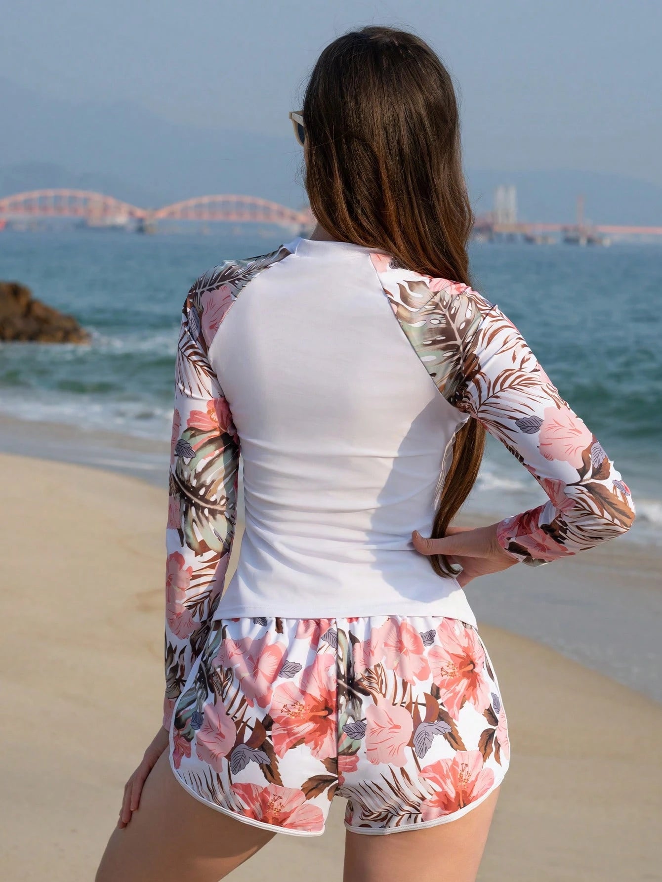 Swim SPRTY Summer Beach Tropical Print Raglan Sleeve Rashguard