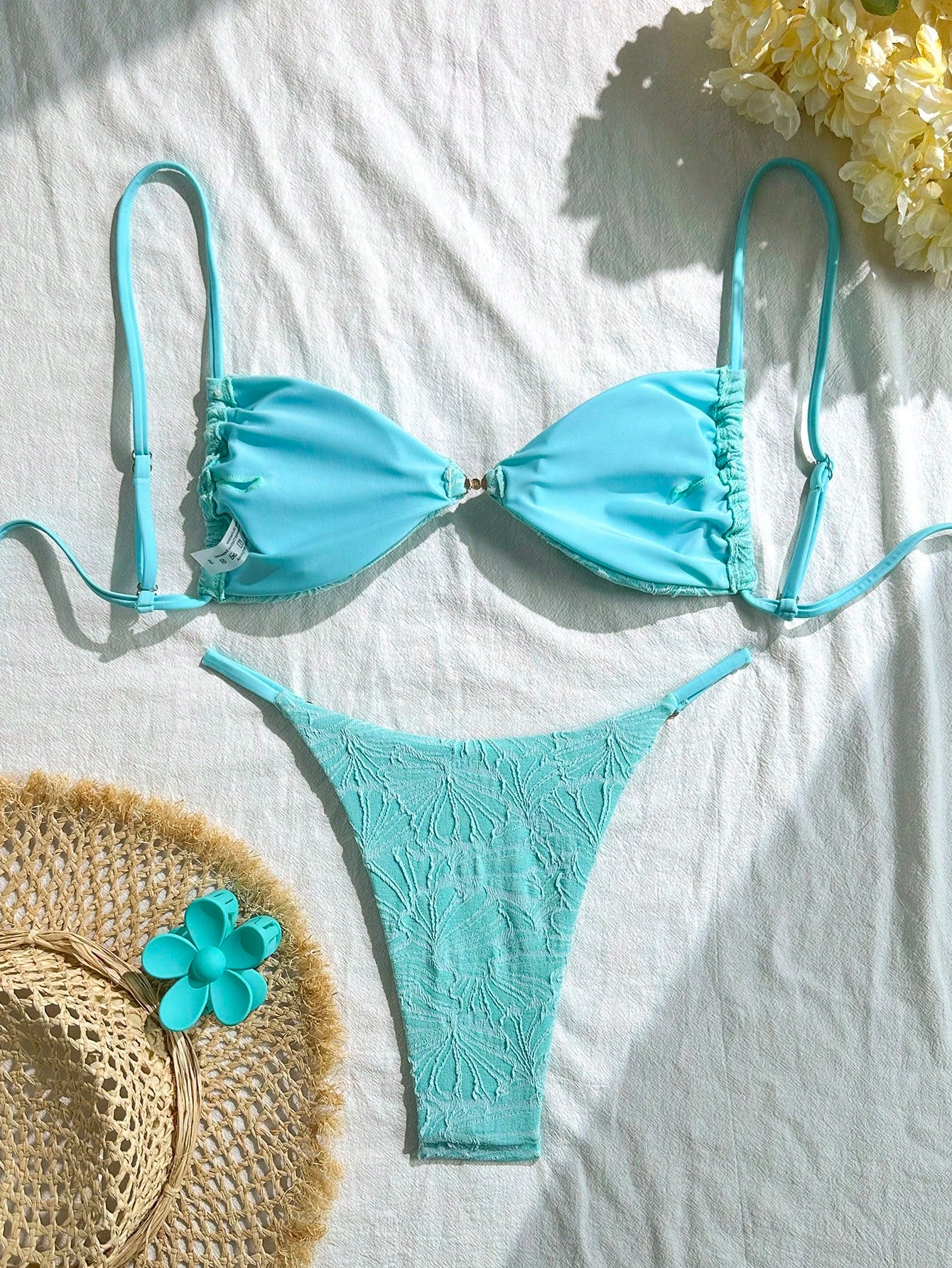 Swim Vcay 2pcs/Set Summer Vacation Textured Fabric, Spaghetti Strap Gold Decor Strapless Bra And Bikini Swimwear Set For Women, Sexy