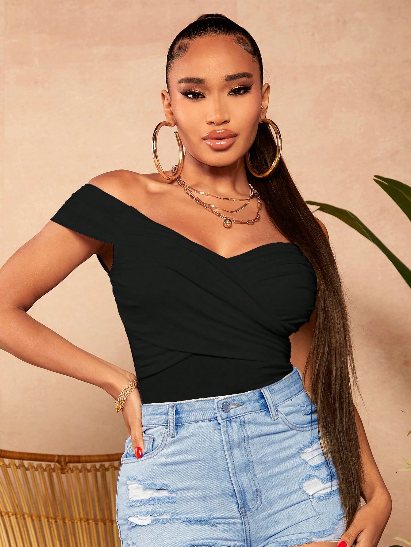 SXY Plus Size Women's Black Off Shoulder Twist Fitted T-Shirt,Classy Sommar Night Out Club Casual Street,Comfortable To Wear,Easy To Match&Looks Slim
