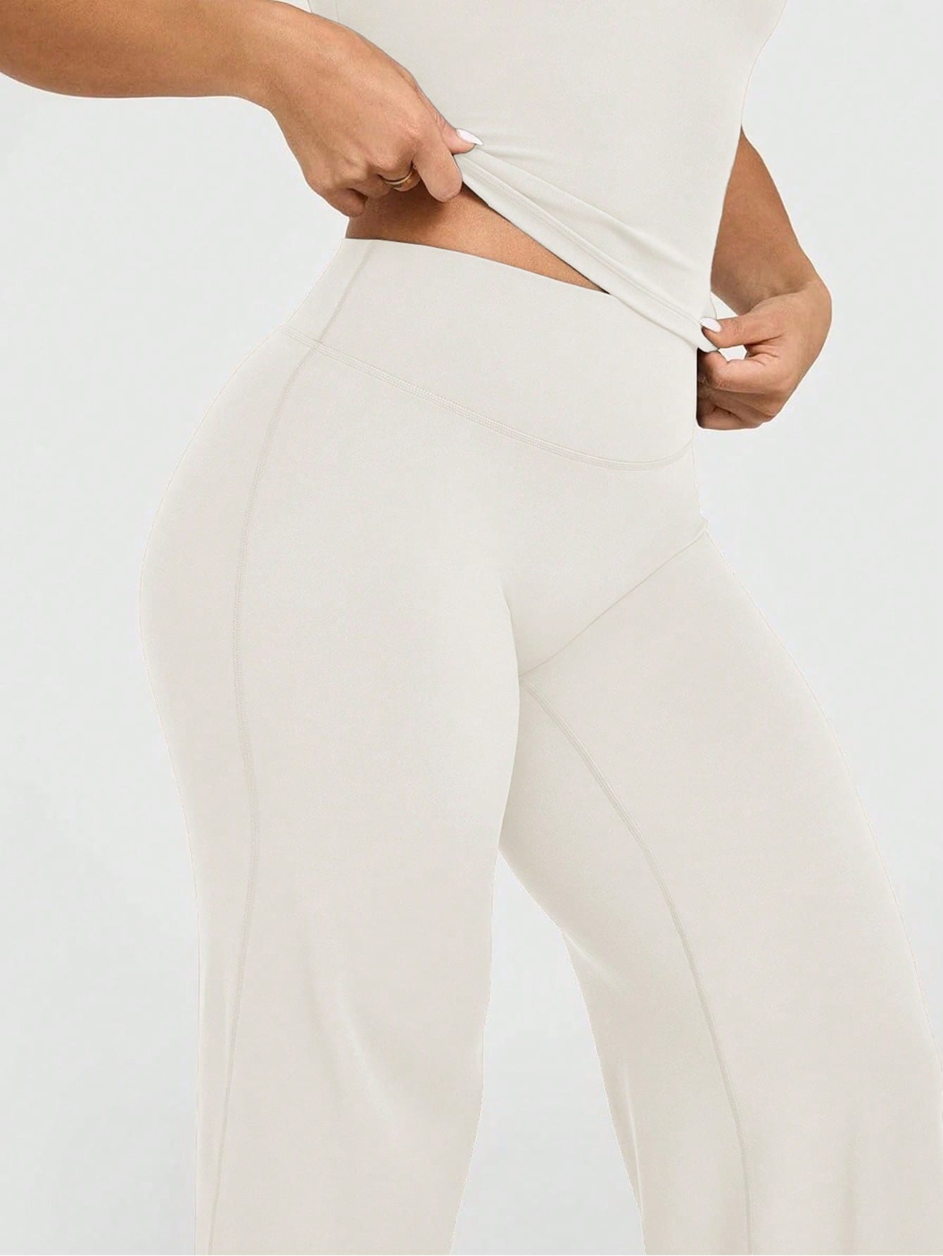 This Solid Color Yoga Wide-Leg Pants Are Comfortable And Slimming, Suitable For Running, Fitness, And Various Yoga Activities. Spring Sports