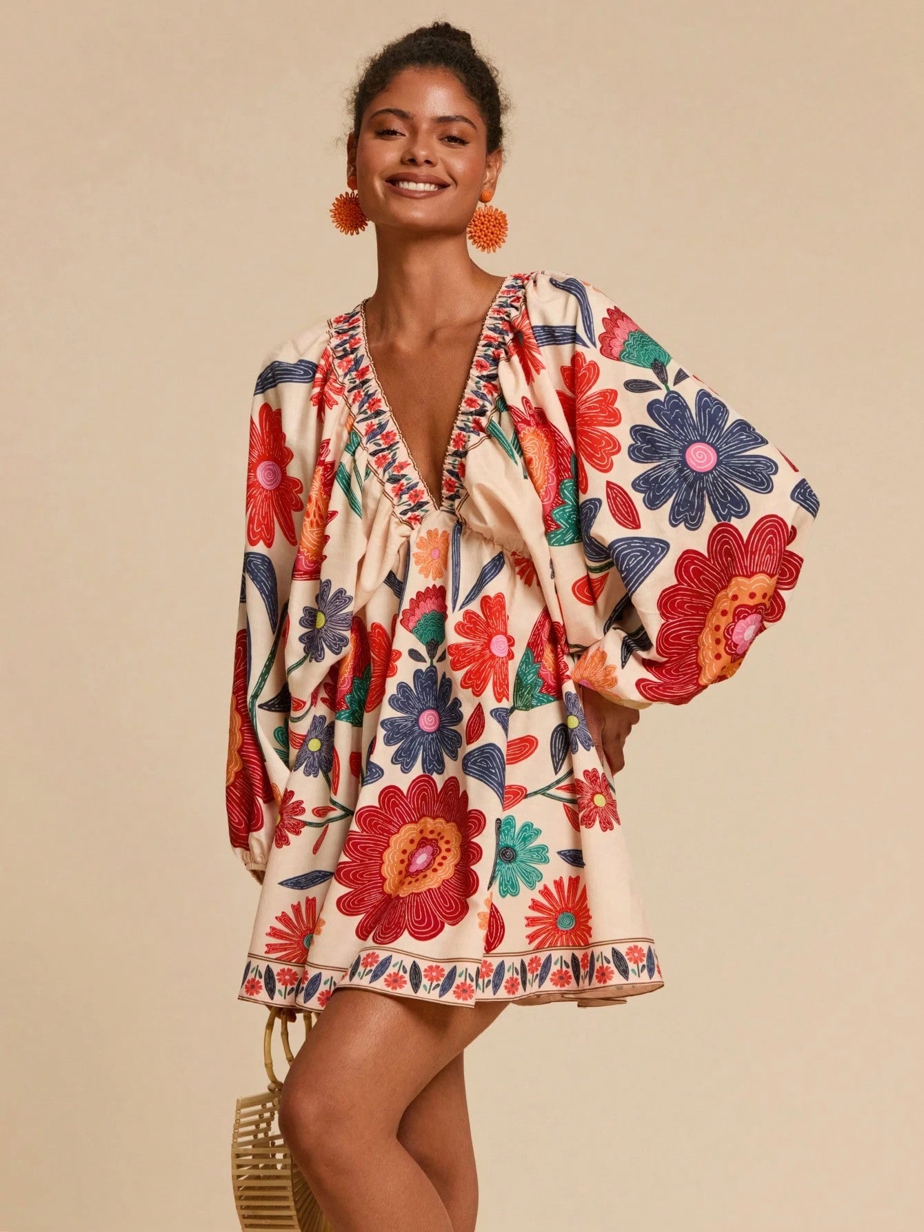Travachic Beige Autumn Boho Floral Print V-Neck Long Sleeve Mini Chiffon Dress For Women,Elegant Holiday Tea Party,Beach Vacation Outfits,Bohemian Sun Dress