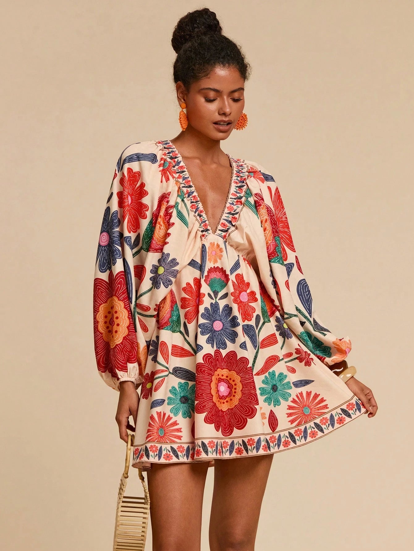 Travachic Beige Autumn Boho Floral Print V-Neck Long Sleeve Mini Chiffon Dress For Women,Elegant Holiday Tea Party,Beach Vacation Outfits,Bohemian Sun Dress