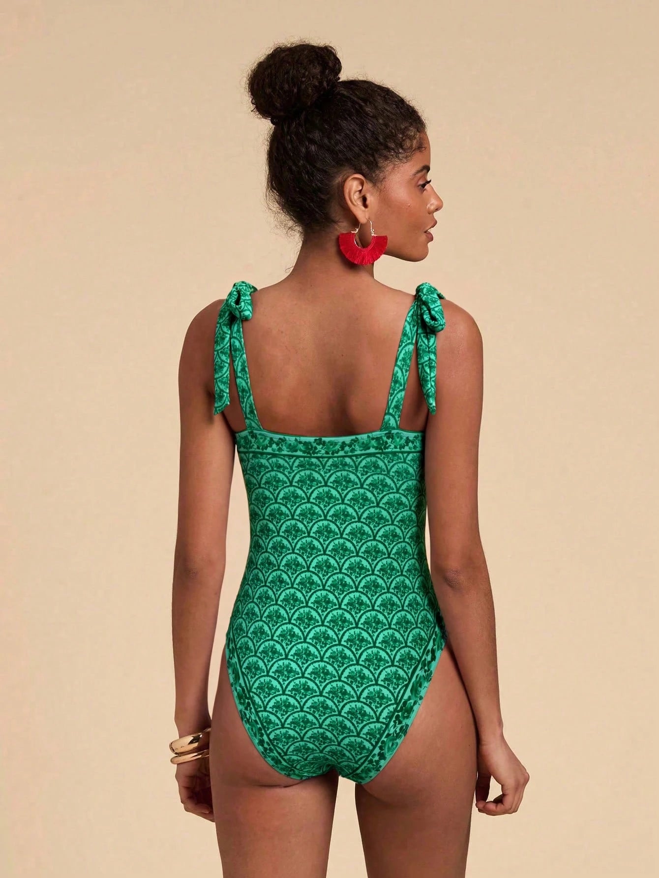 Travachic Women's Green Twist Strap One-Piece Swimsuit Beach Vacation Summer Tropical