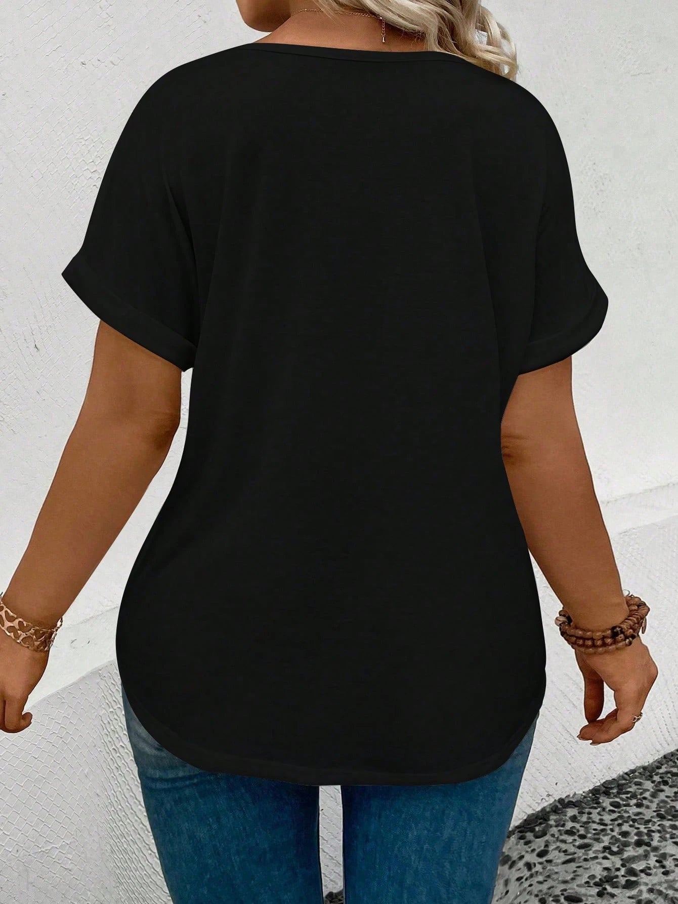 VCAY CURVE Women's Casual V-Neck Short Sleeve Cuff Ink Floral Print Plus Size T-Shirt