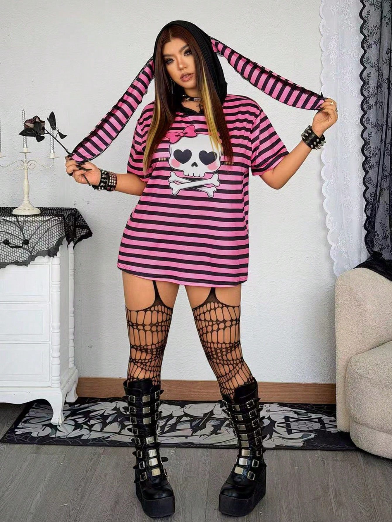 Whyspr Plus Size Women's Black & Pink Striped Rabbit Ear Lace Patchwork Decor Black & Purple Contrast Skull Print Striped T-Shirt, Cute Street Sexy, Y2K, Rabbit Ear, Lace Patchwork