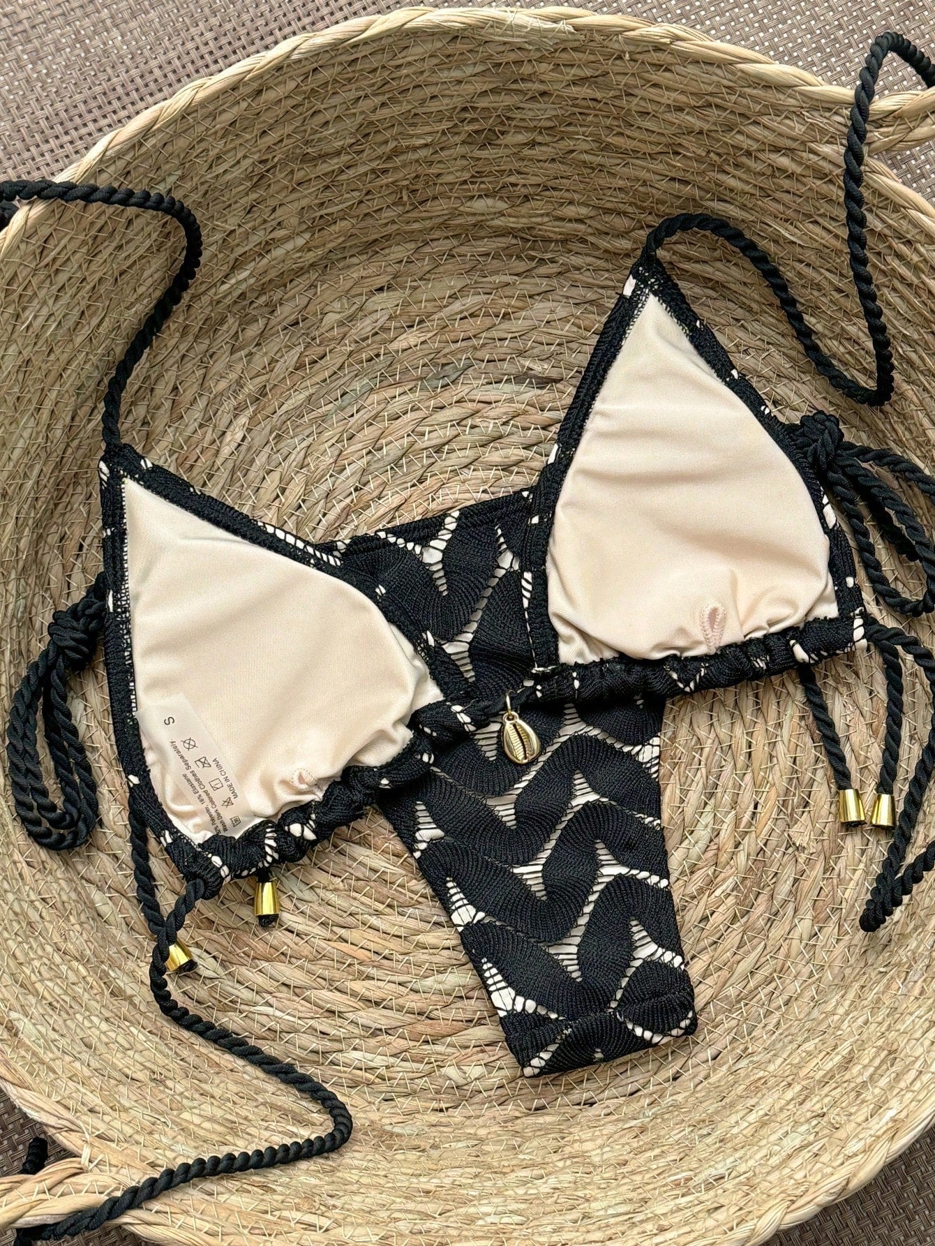 Women's 2026 New Fashion Chic Halter Macrame Rope Net Fabric Metal Pendant Backless Tie Side Swimwear Set, Suitable For Beach, Resort, Spring/Summer/Autumn Vacation Black