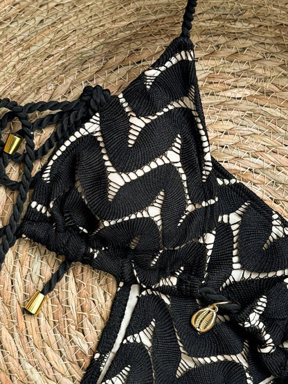 Women's 2026 New Fashion Chic Halter Macrame Rope Net Fabric Metal Pendant Backless Tie Side Swimwear Set, Suitable For Beach, Resort, Spring/Summer/Autumn Vacation Black