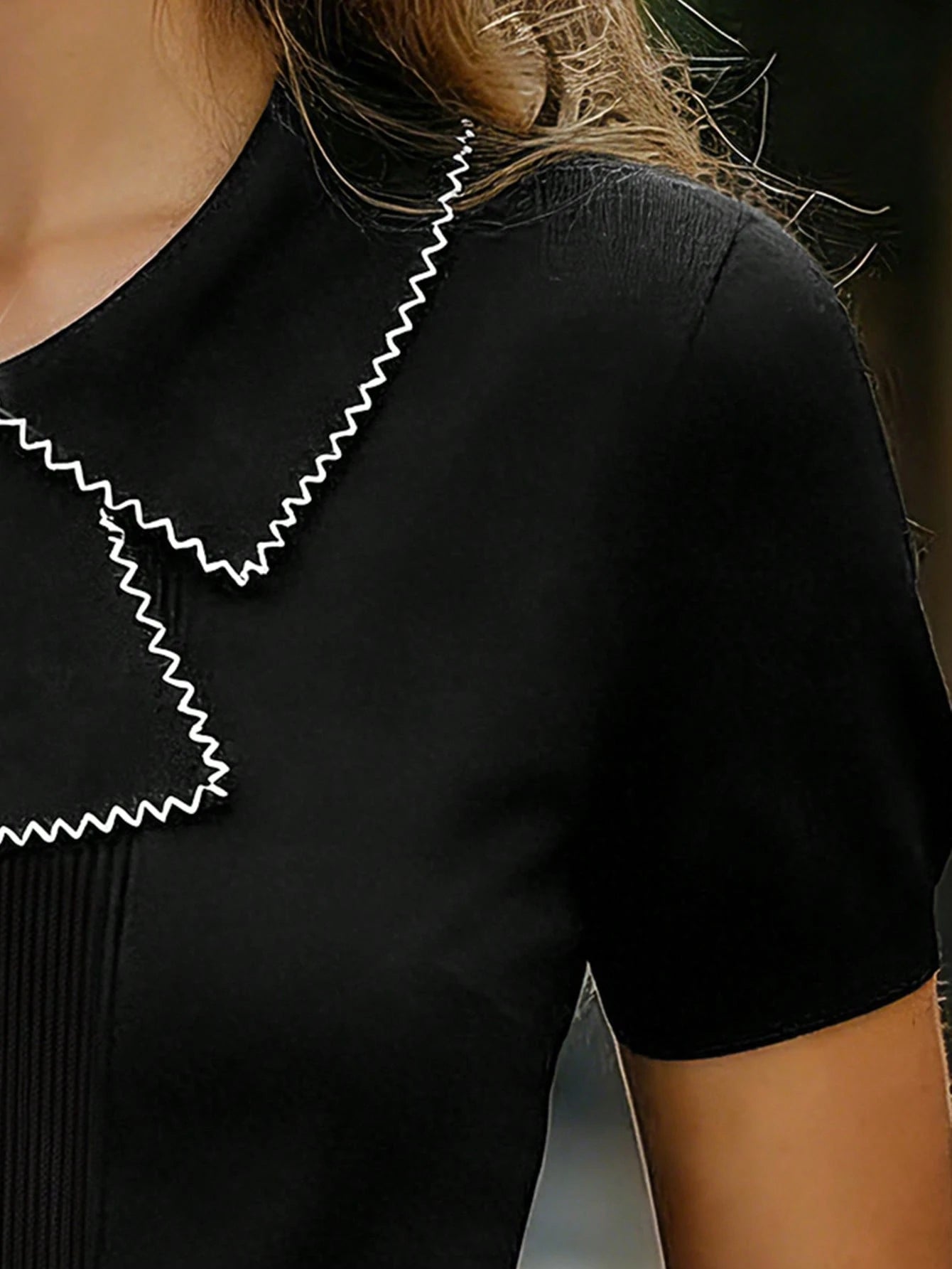 Women's Casual Collared Short Sleeve Bowknot Front Fitted Pullover Knit Top, Black & White Color Block, Spring/Summer
