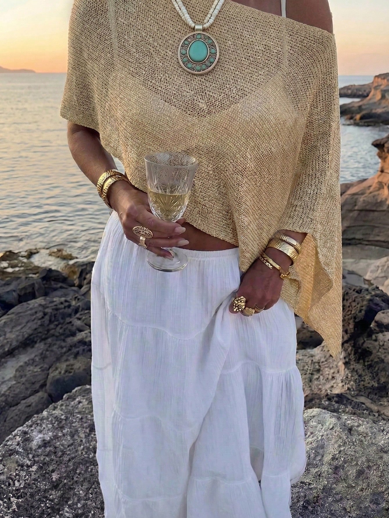 Women's Casual Sexy Shiny Lightweight Textured Solid Color Hollow Knit Short Cape-Style Batwing Sleeve Top, Summer Vacation Beach Cover-Up